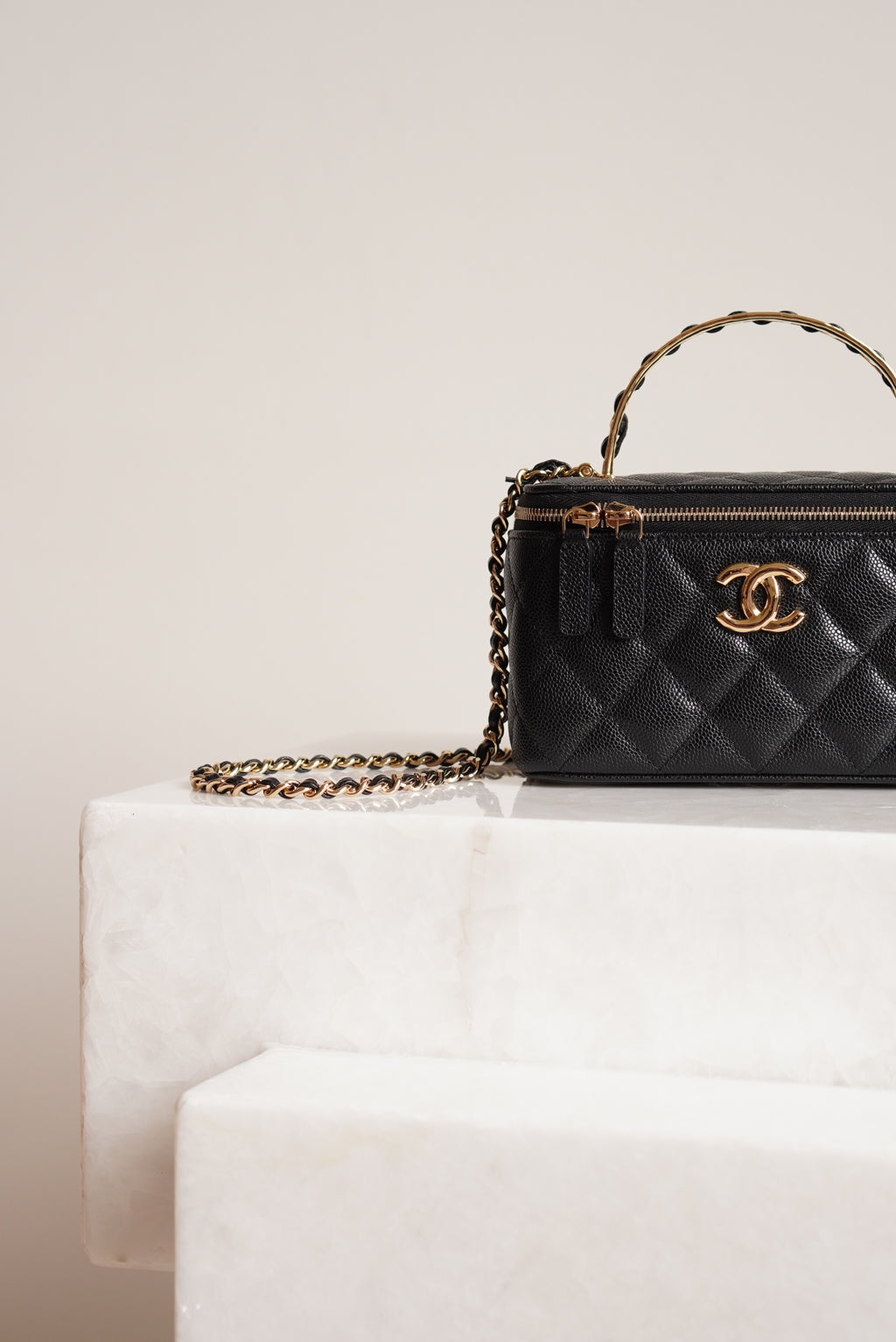 CHANEL LONG VANITY WITH CHAIN TOP HANDLE | BLACK