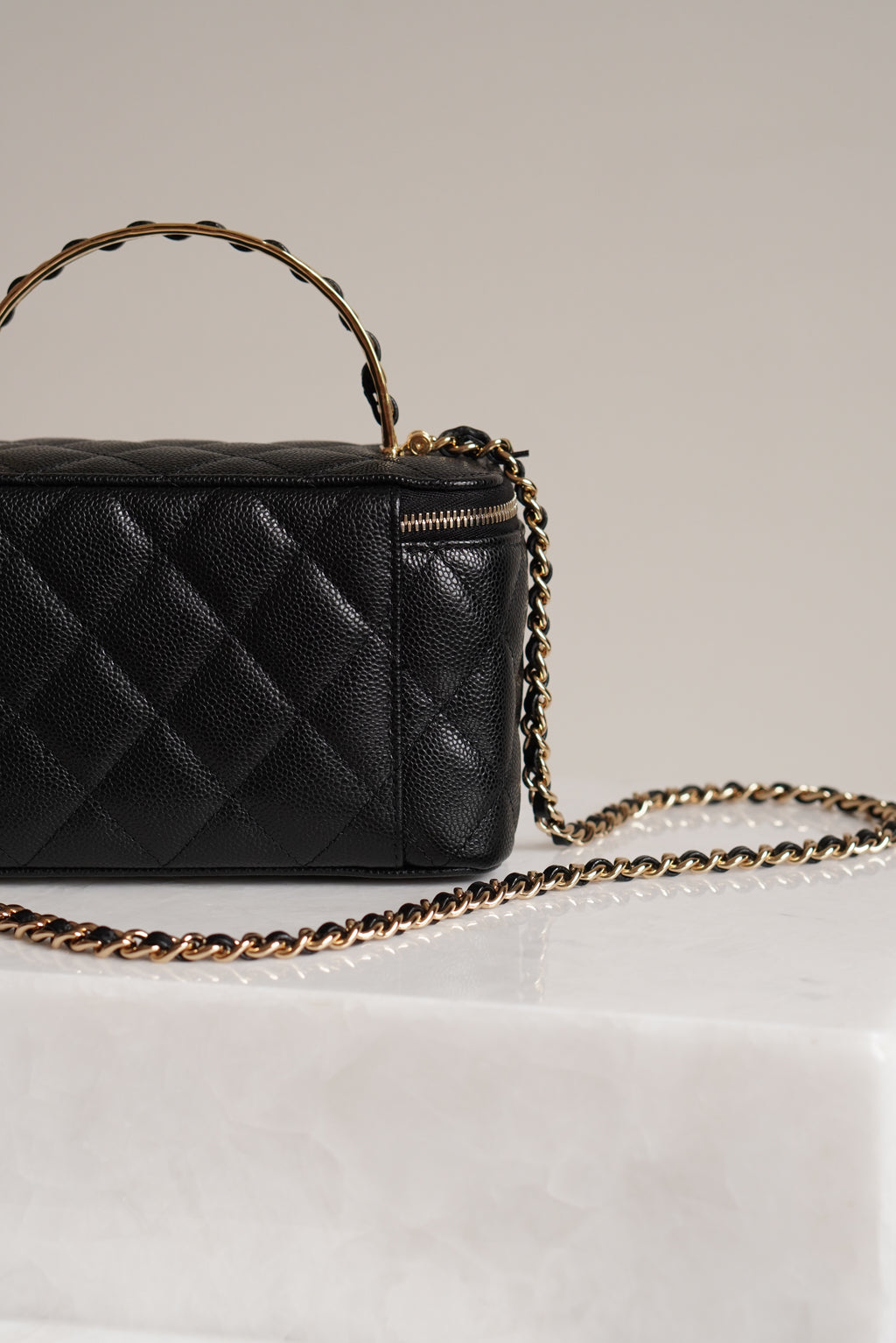 CHANEL LONG VANITY WITH CHAIN TOP HANDLE | BLACK