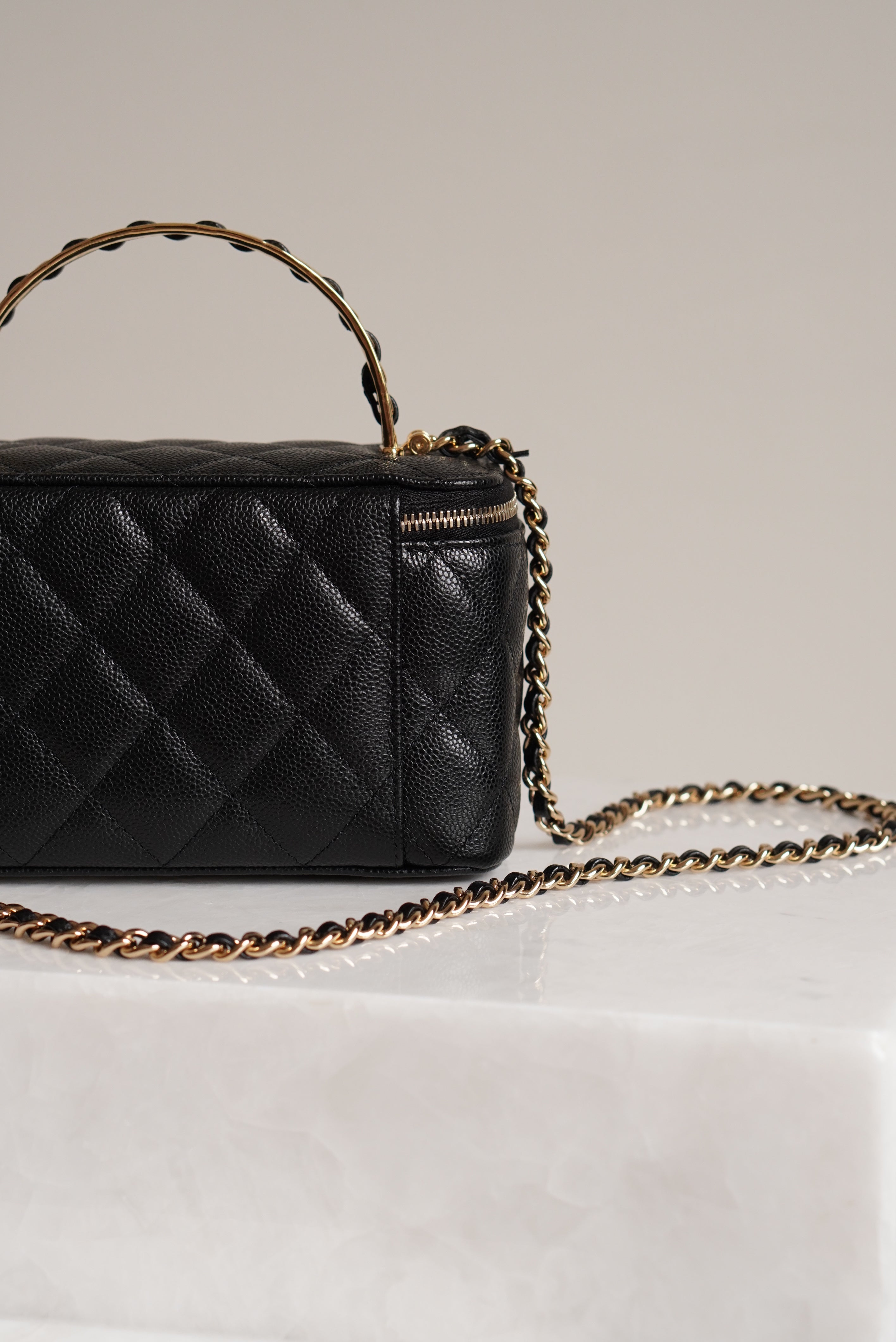 CHANEL LONG VANITY WITH CHAIN TOP HANDLE | BLACK