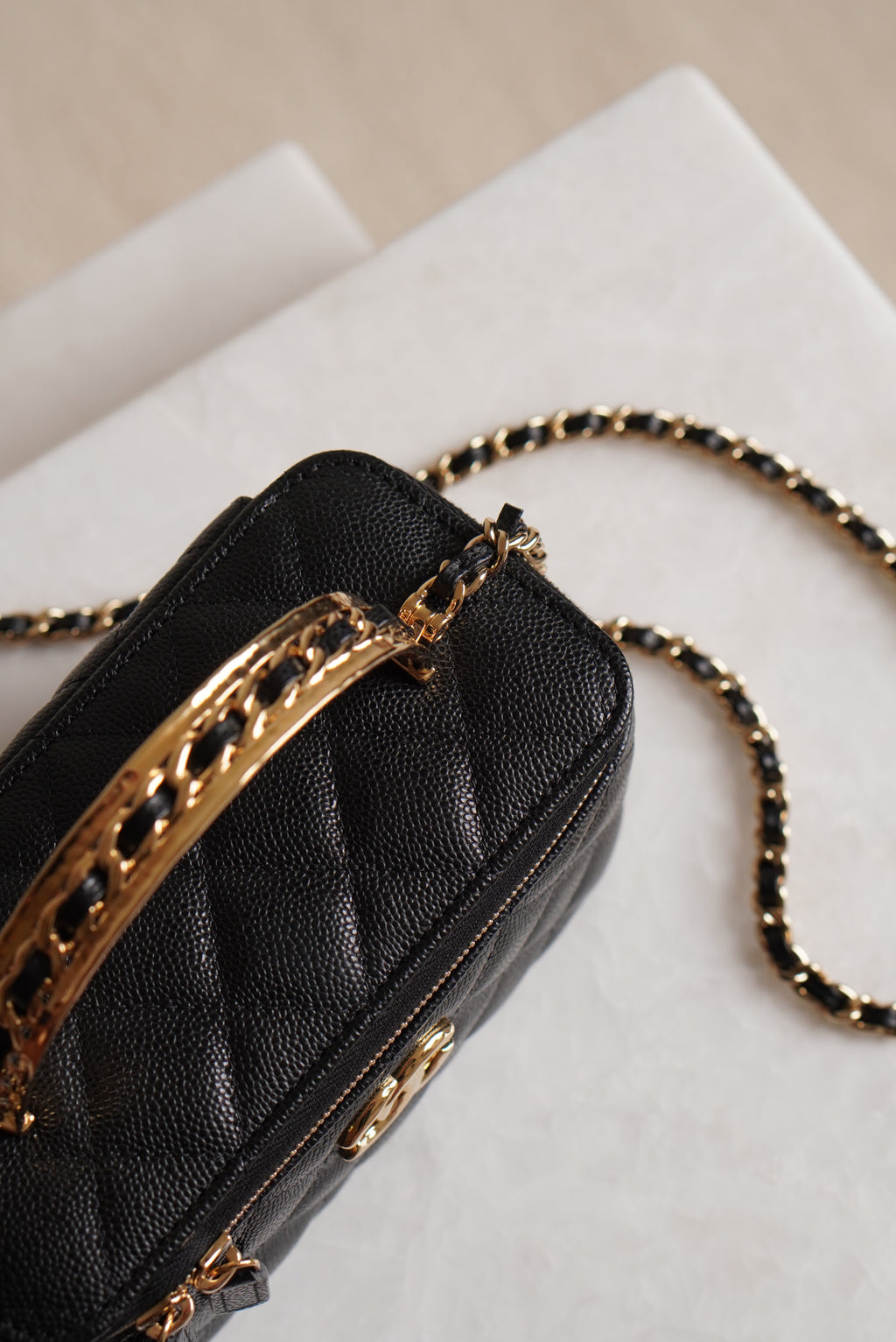 CHANEL LONG VANITY WITH CHAIN TOP HANDLE | BLACK