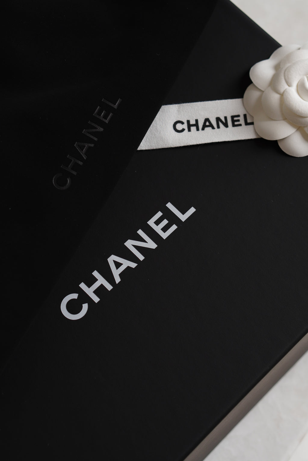 CHANEL LONG VANITY WITH CHAIN TOP HANDLE | BLACK