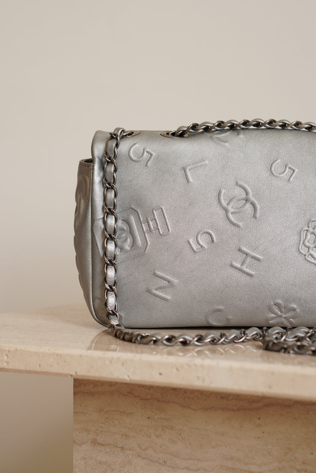 CHANEL LUCKY CHARMS SINGLE FLAP | SILVER
