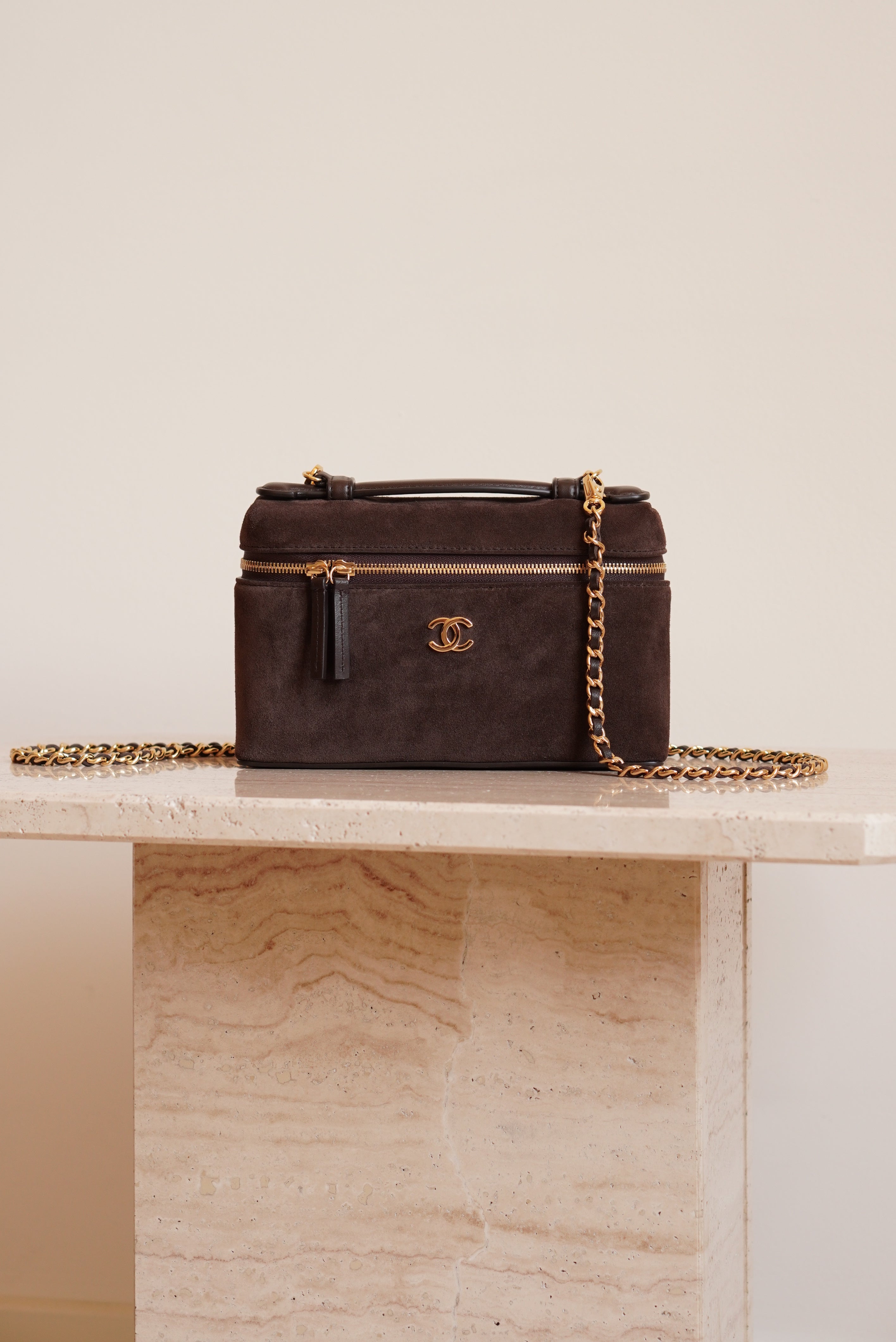 CHANEL CLASSIC 26A VANITY WITH CHAIN | BROWN SUEDE