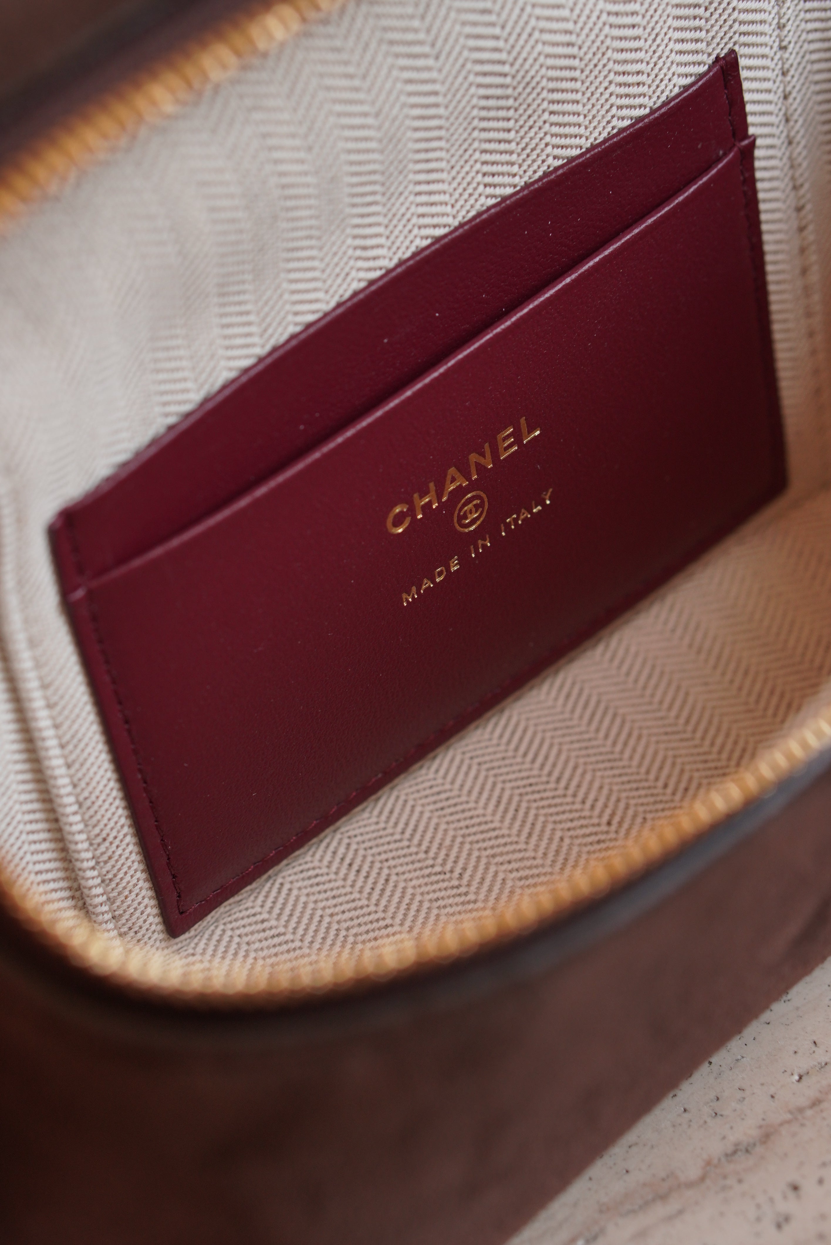 CHANEL CLASSIC 26A VANITY WITH CHAIN | BROWN SUEDE