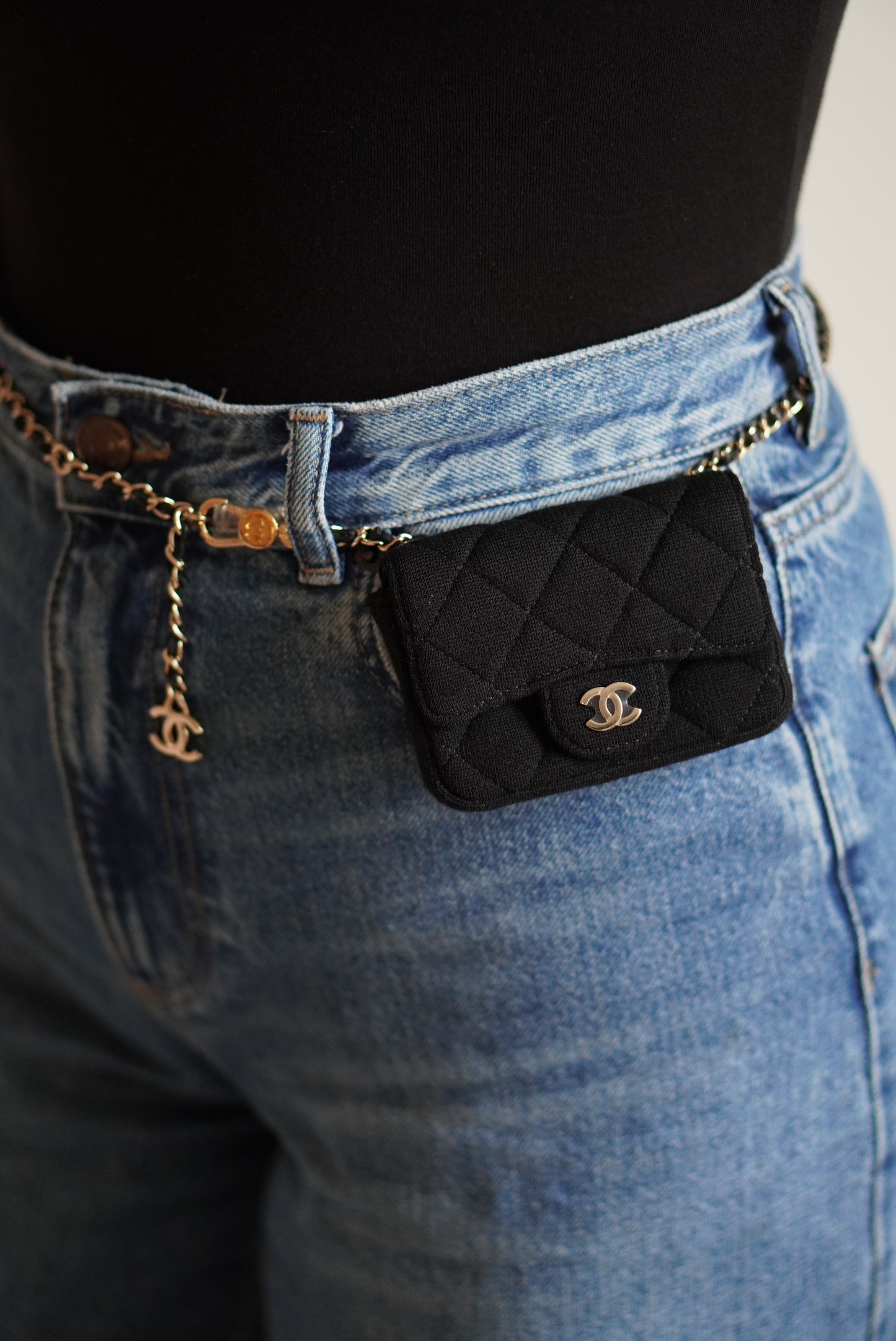 CHANEL MINI BELT BAG