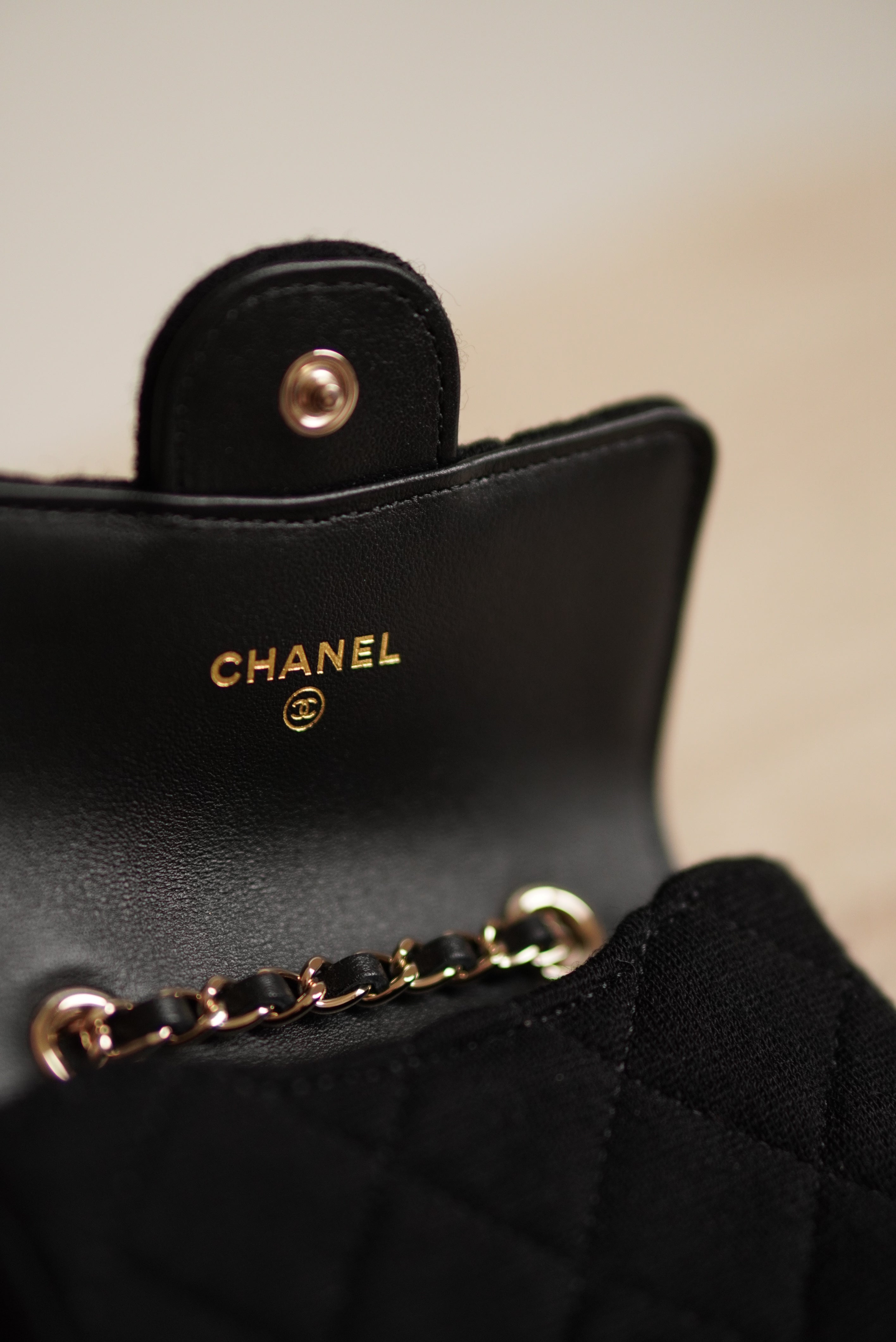 CHANEL MINI BELT BAG | BLACK