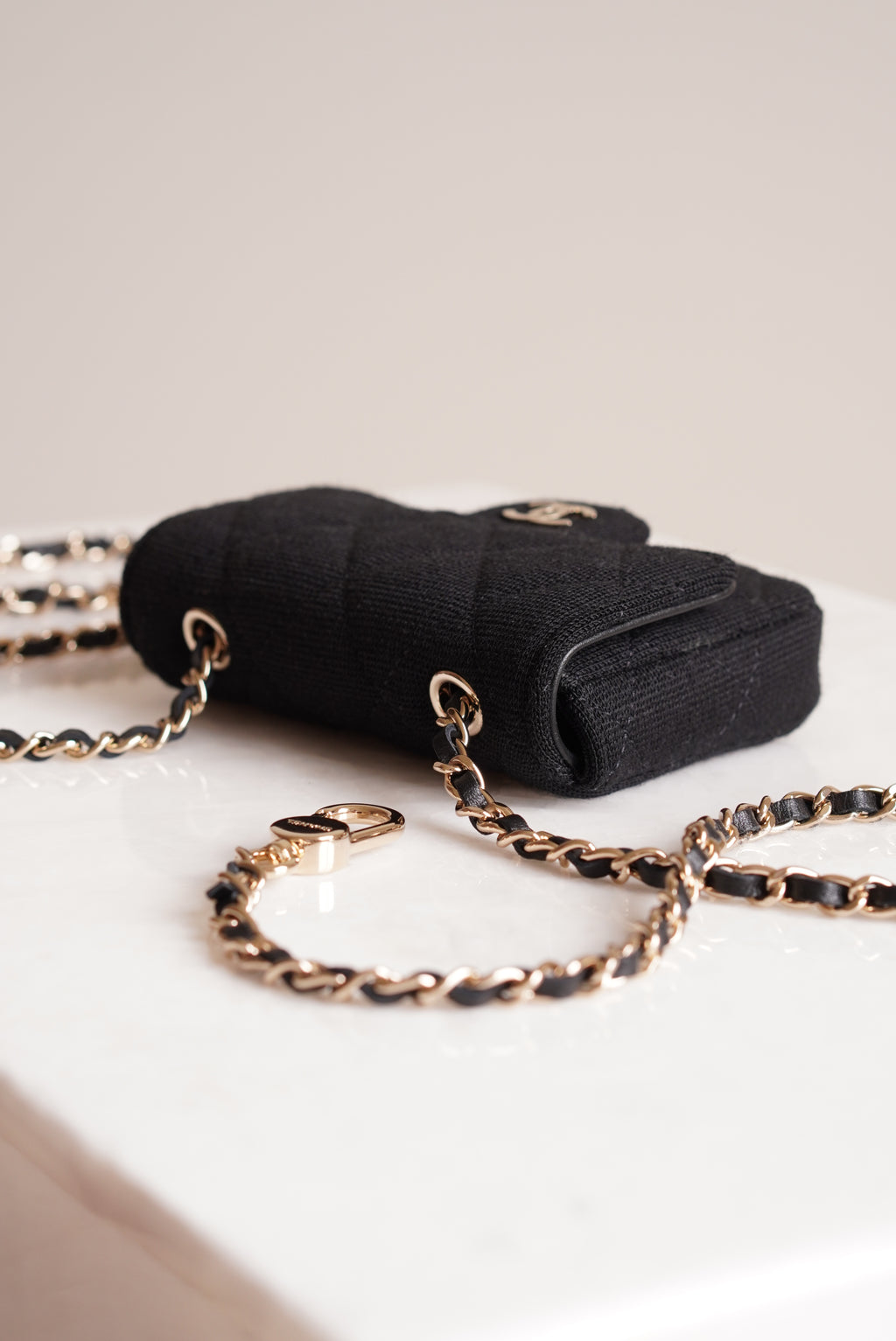 CHANEL MINI BELT BAG | BLACK