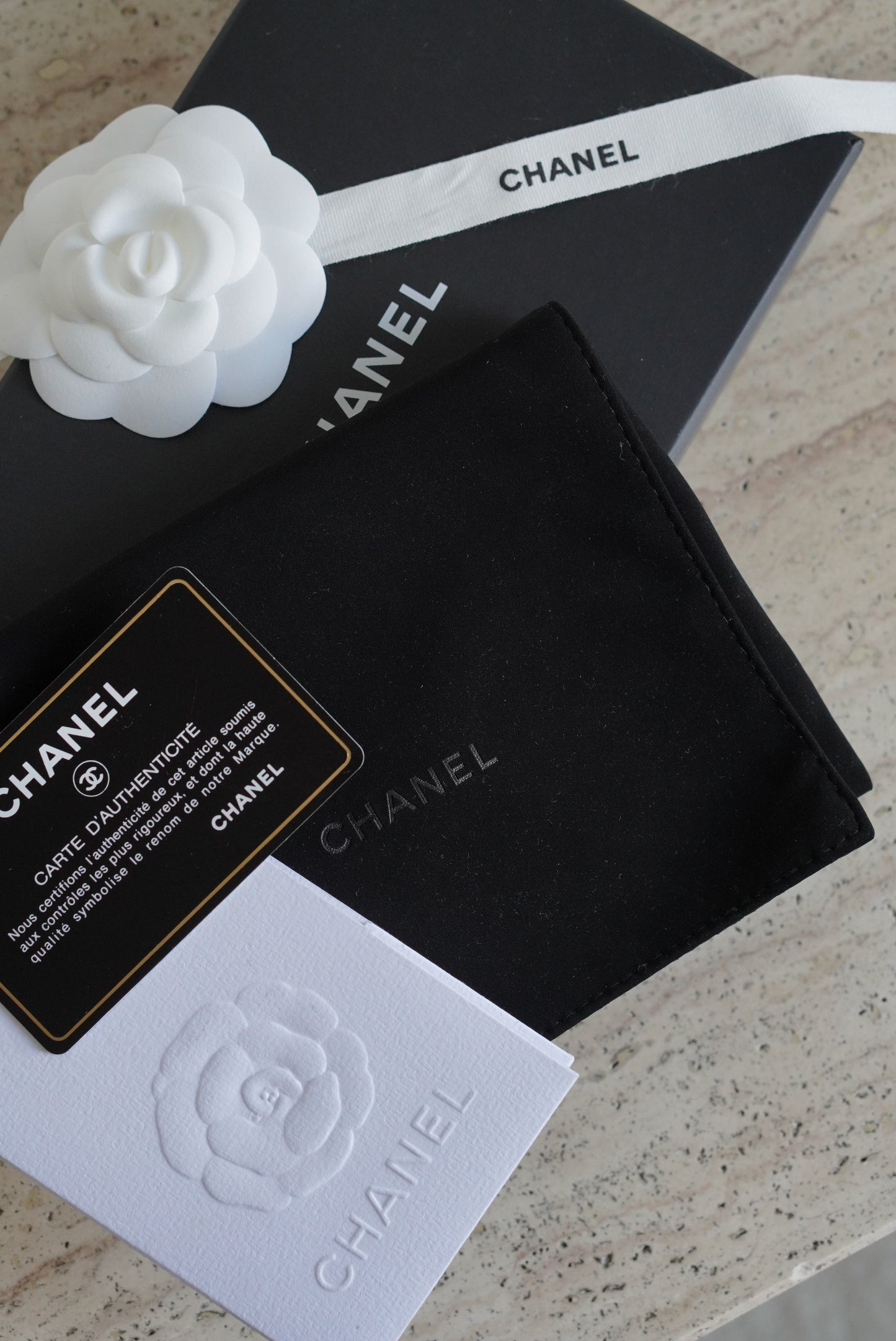 CHANEL MINI O CASE | BLACK