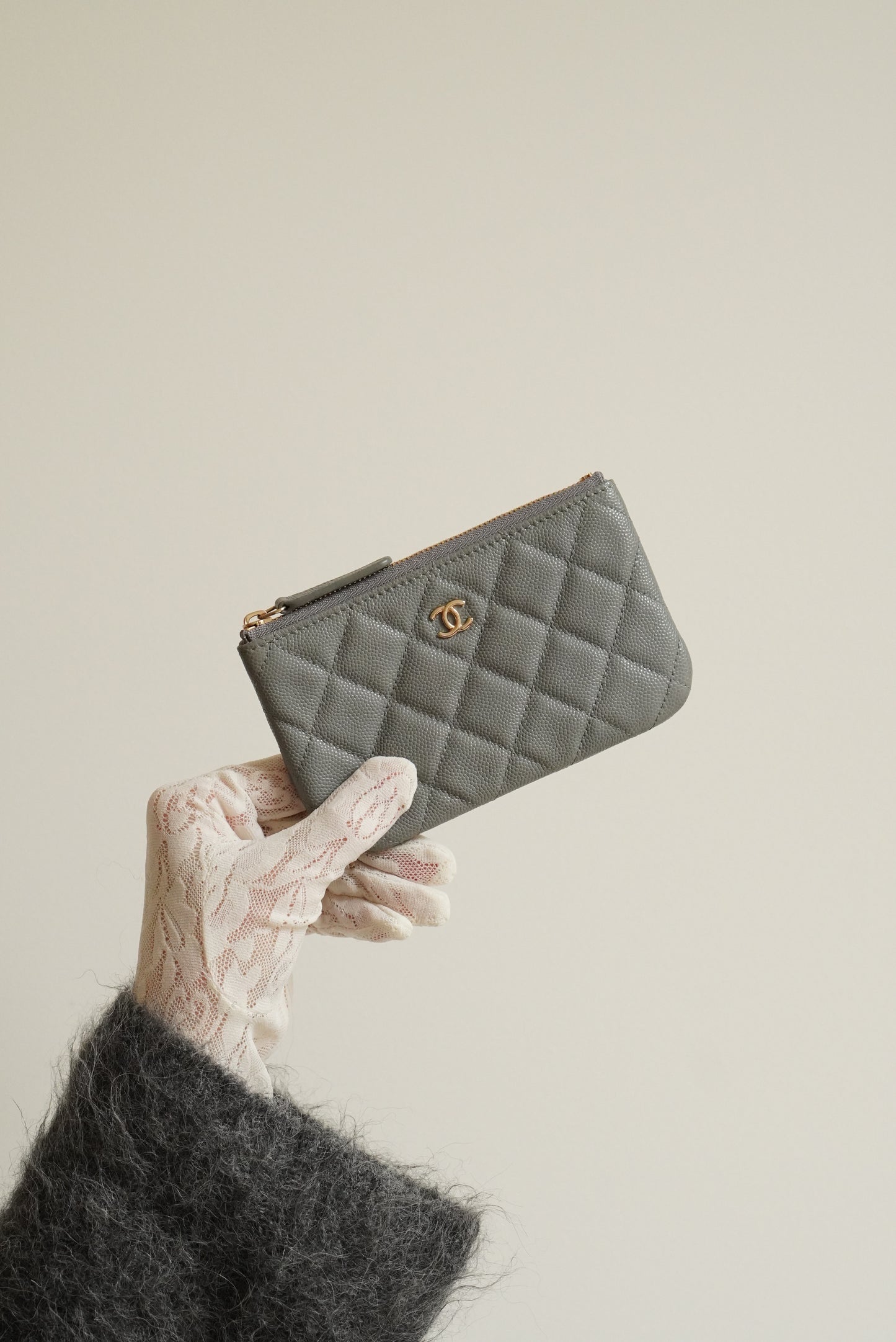 CHANEL MINI O CASE | GREY