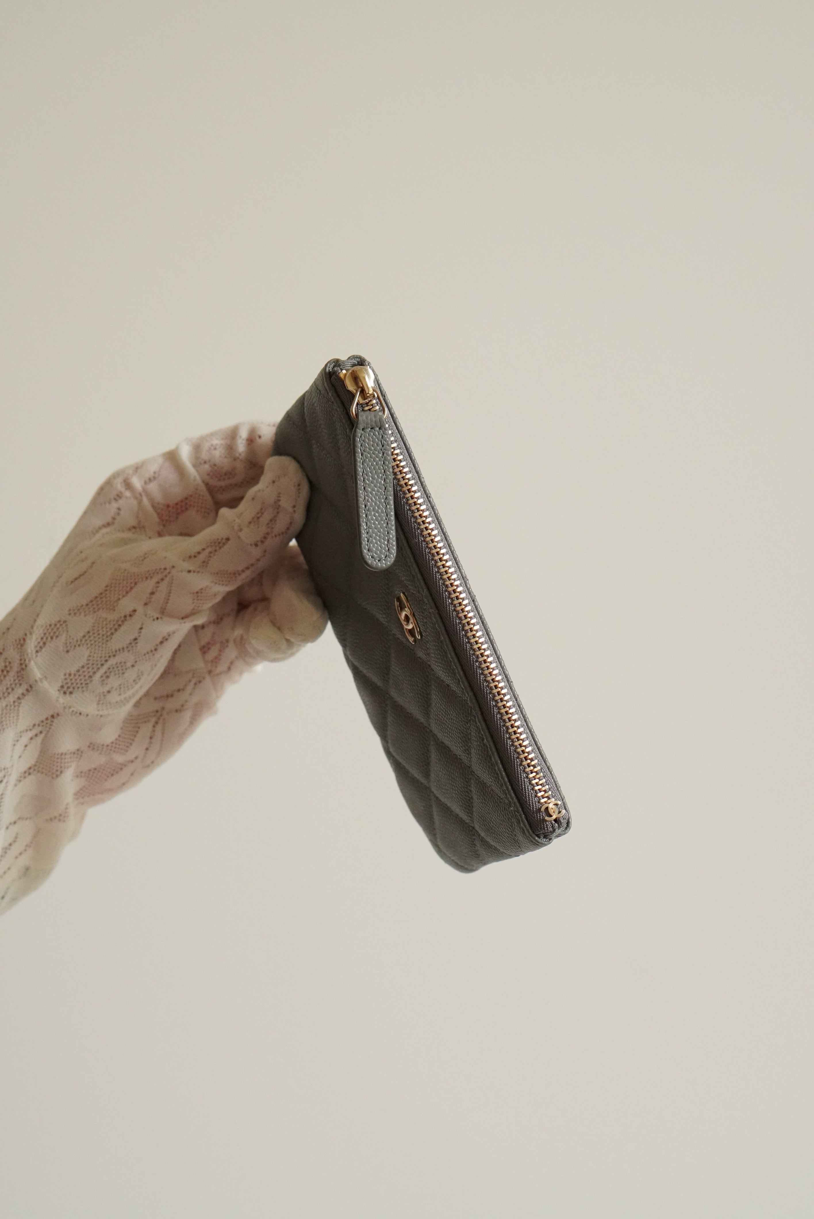 CHANEL MINI O CASE | GREY