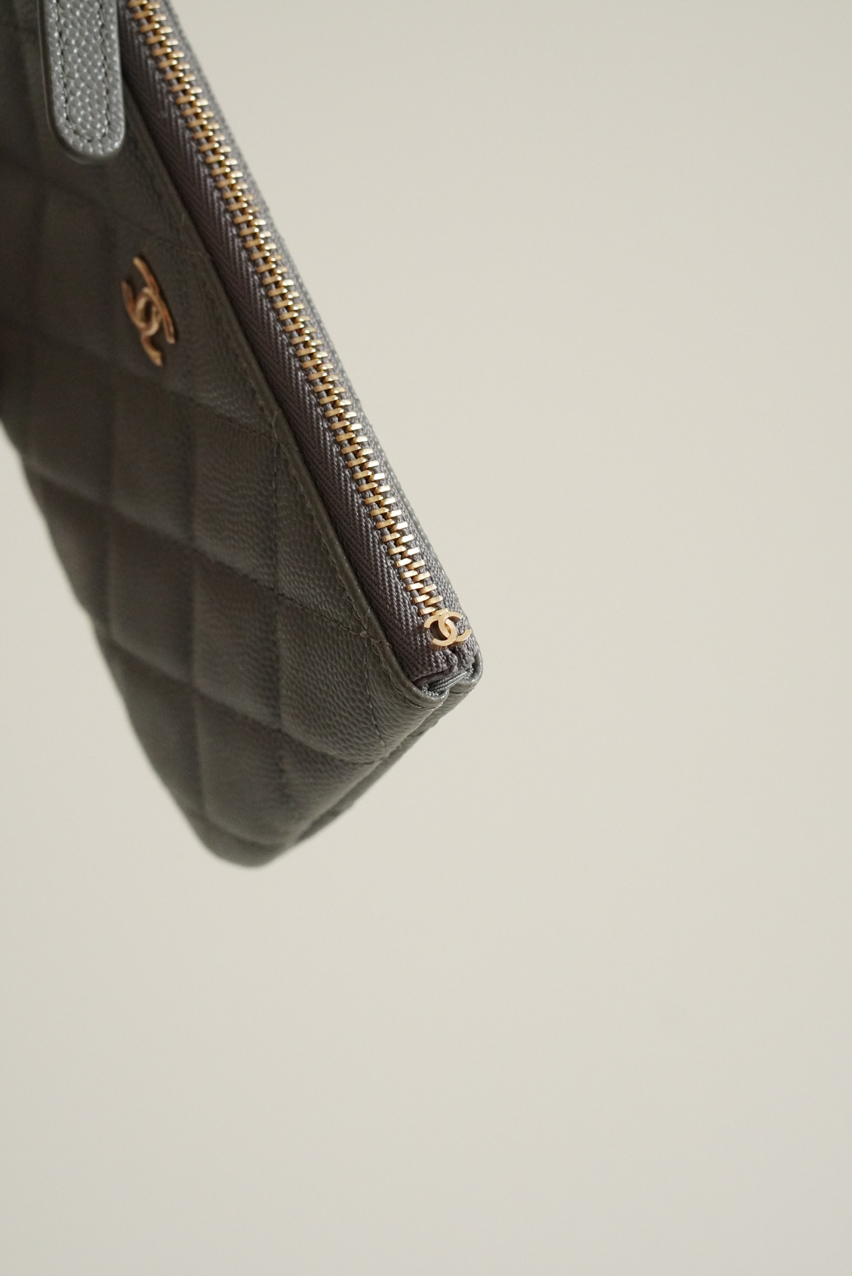 CHANEL MINI O CASE | GREY