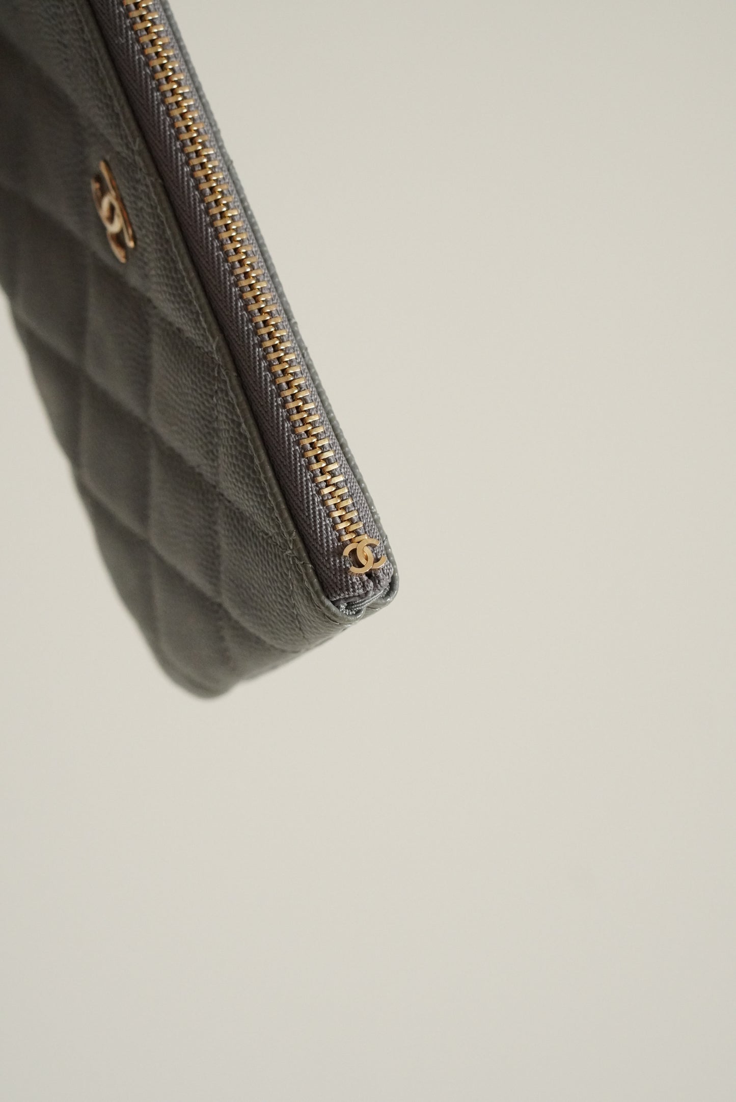 CHANEL MINI O CASE | GREY