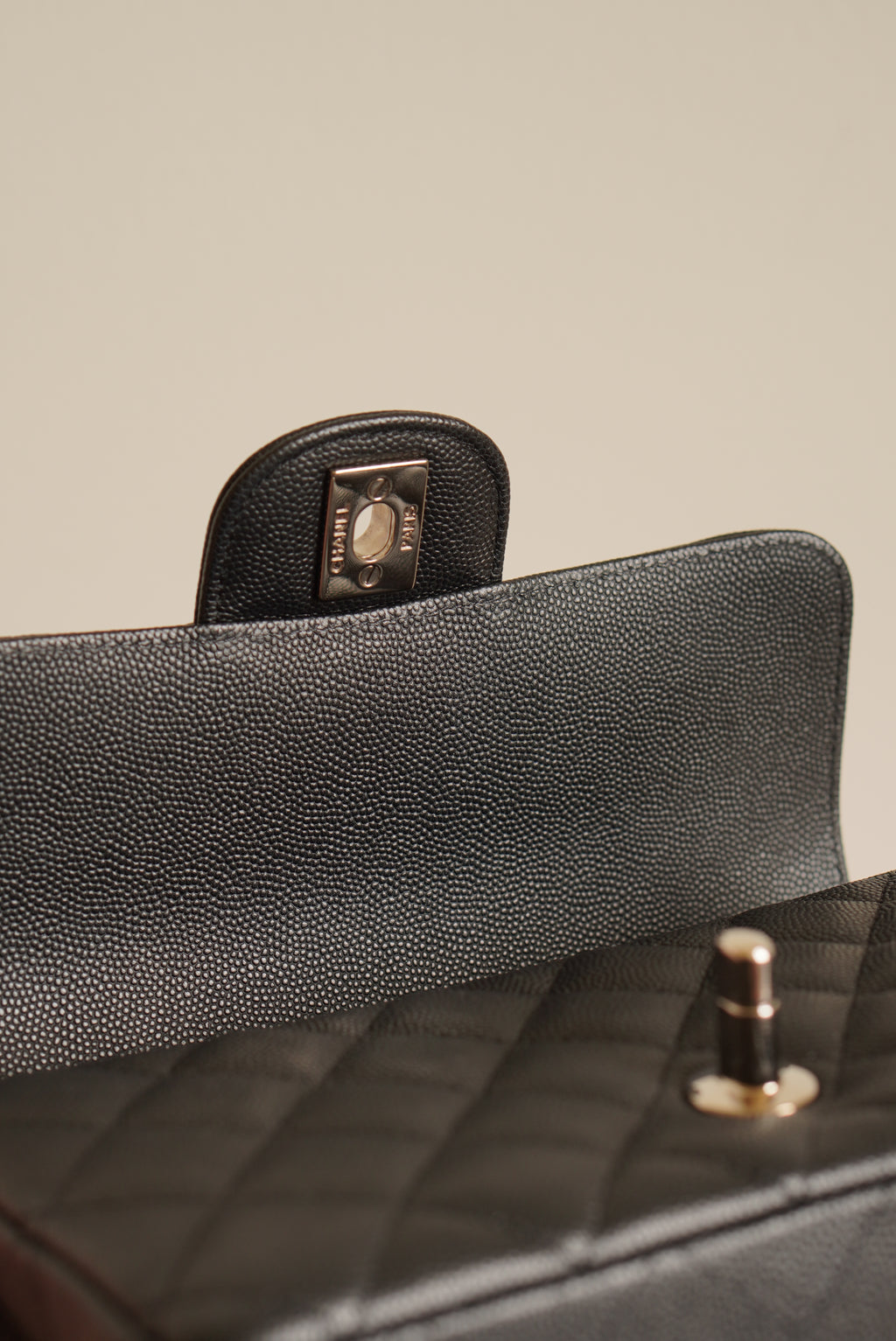 CHANEL 17C MINI RECTANGULAR | BLACK
