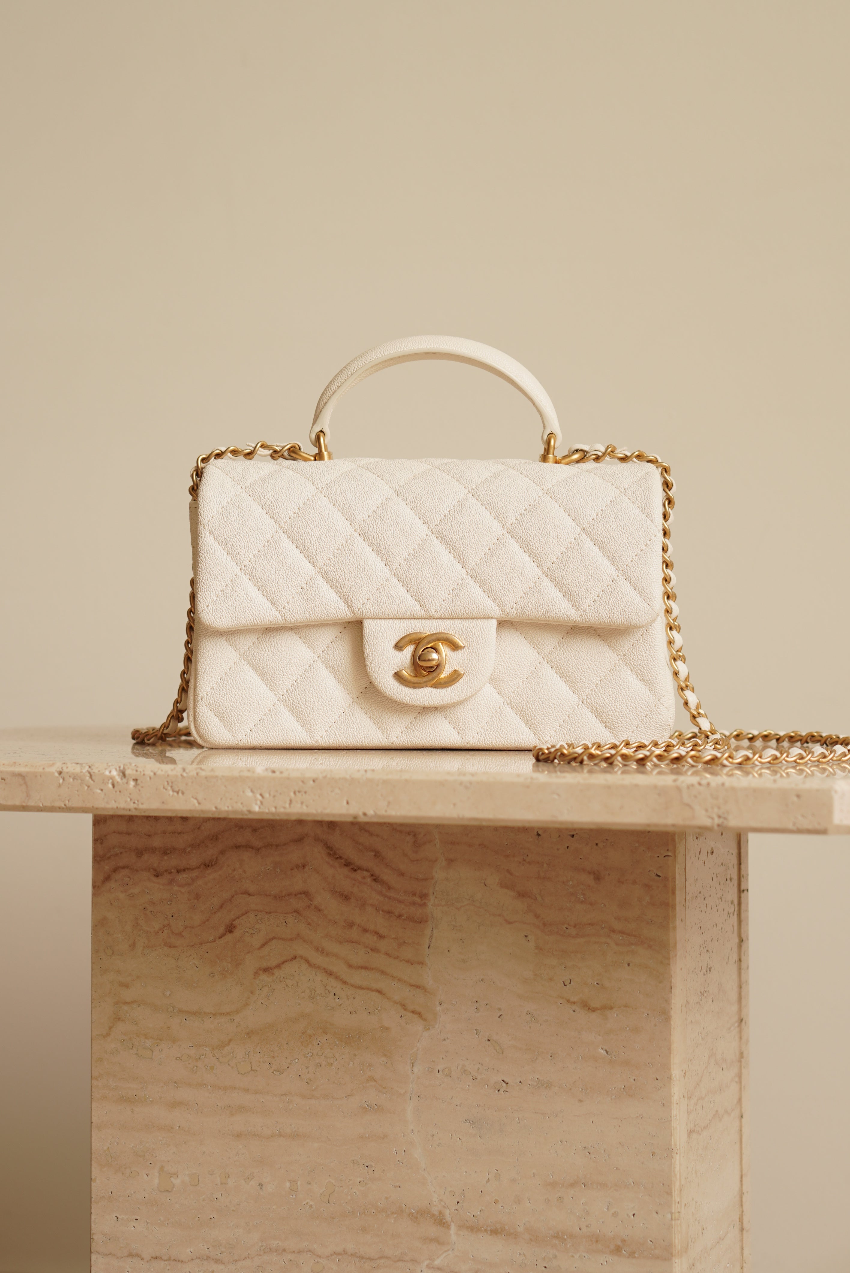 CHANEL 21S MINI RECTANGULAR TOP HANDLE | WHITE