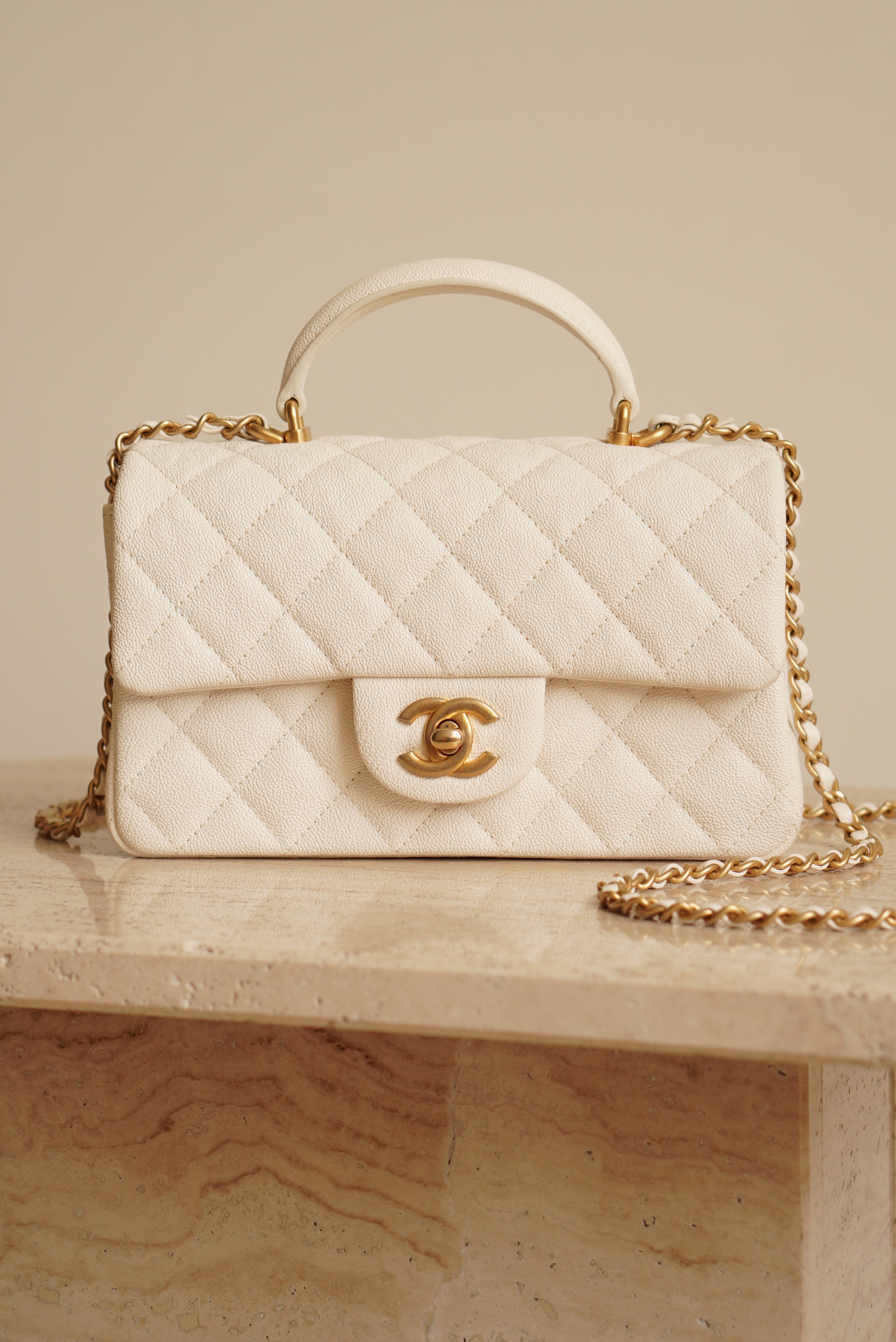 CHANEL 21S MINI RECTANGULAR TOP HANDLE | WHITE