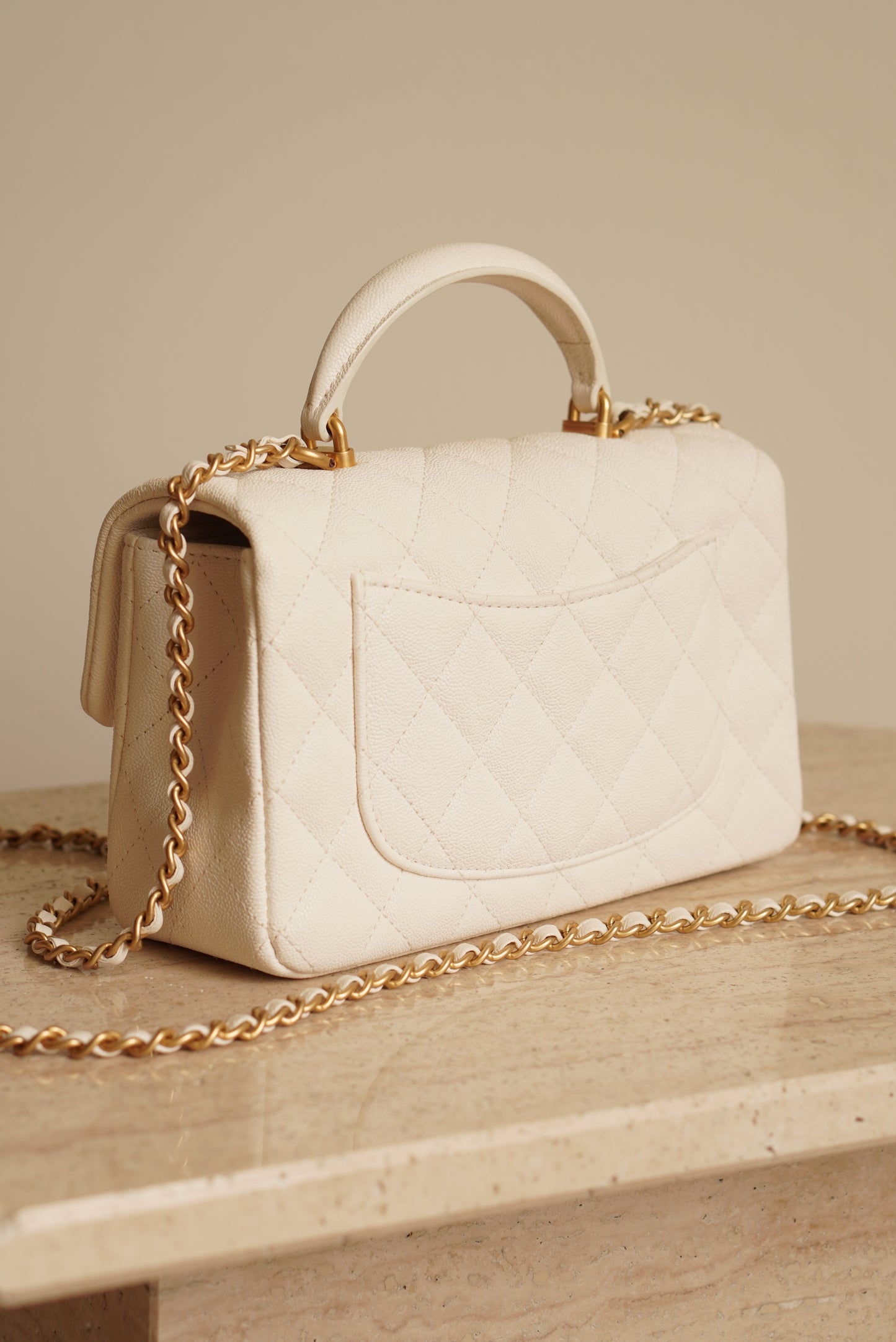 CHANEL 21S MINI RECTANGULAR TOP HANDLE | WHITE