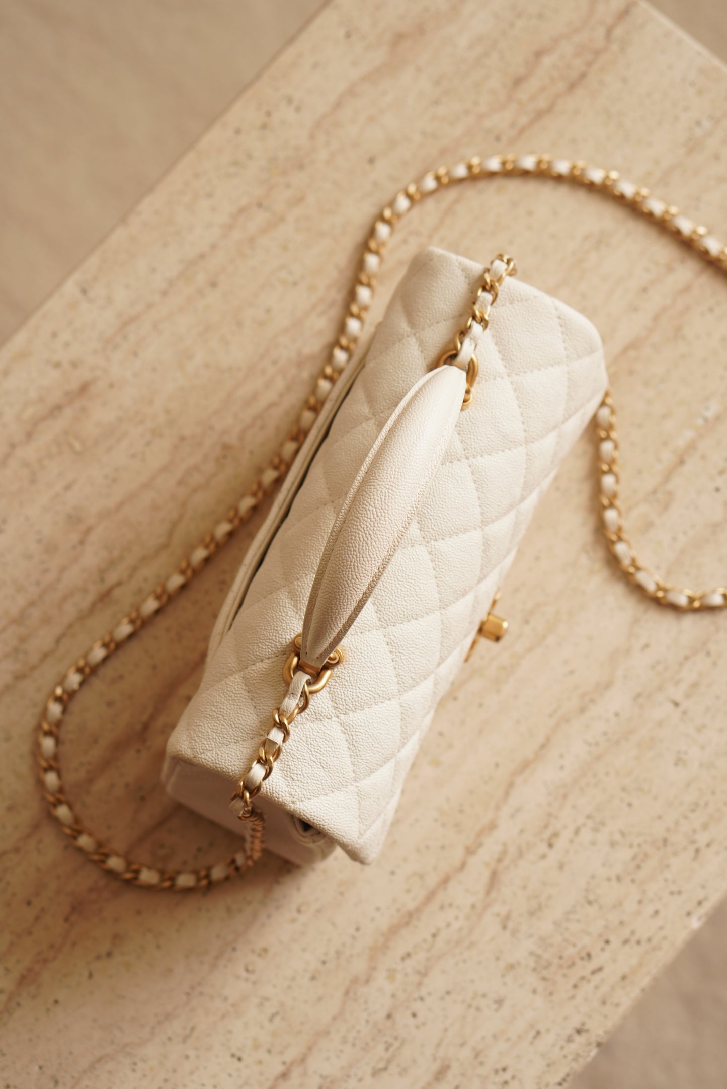 CHANEL 21S MINI RECTANGULAR TOP HANDLE | WHITE