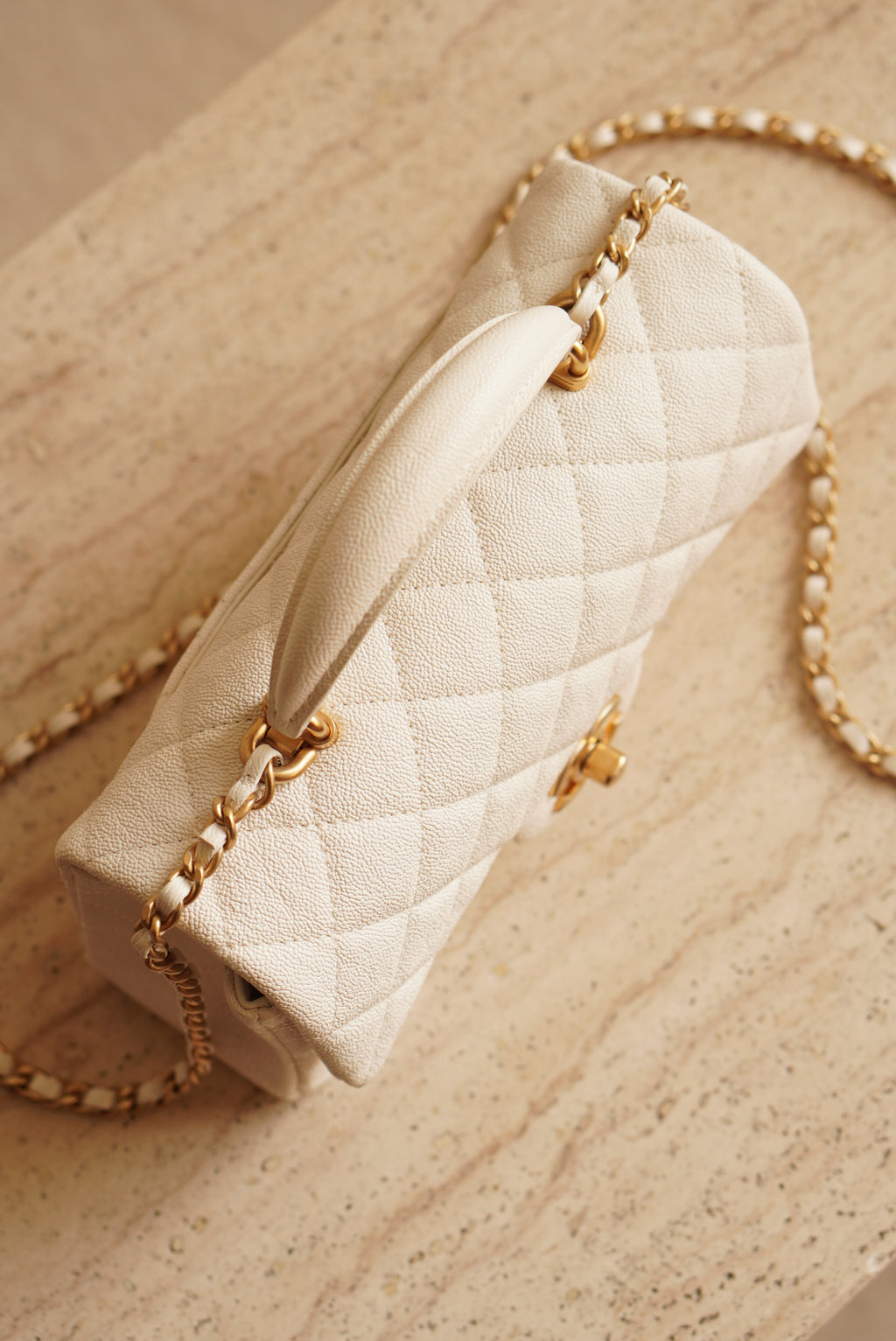 CHANEL 21S MINI RECTANGULAR TOP HANDLE | WHITE