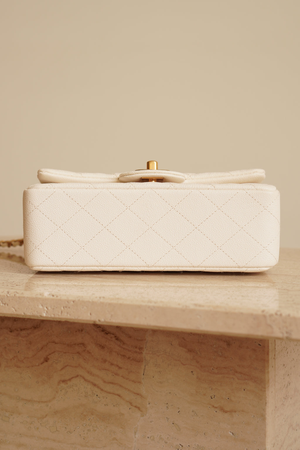 CHANEL 21S MINI RECTANGULAR TOP HANDLE | WHITE