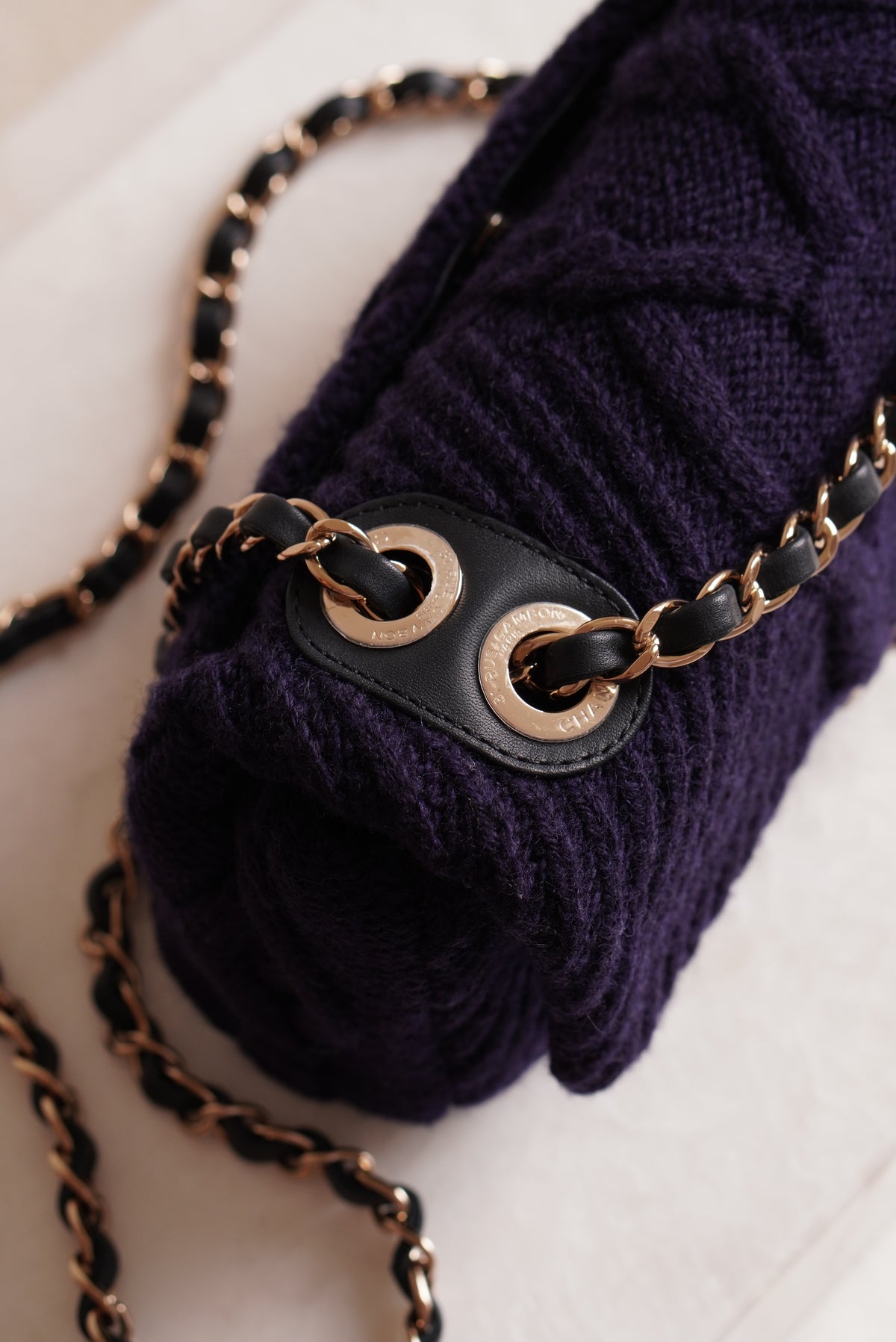 CHANEL 18A PARIS-HAMBURG CABLE KNIT SMALL SINGLE FLAP | NAVY