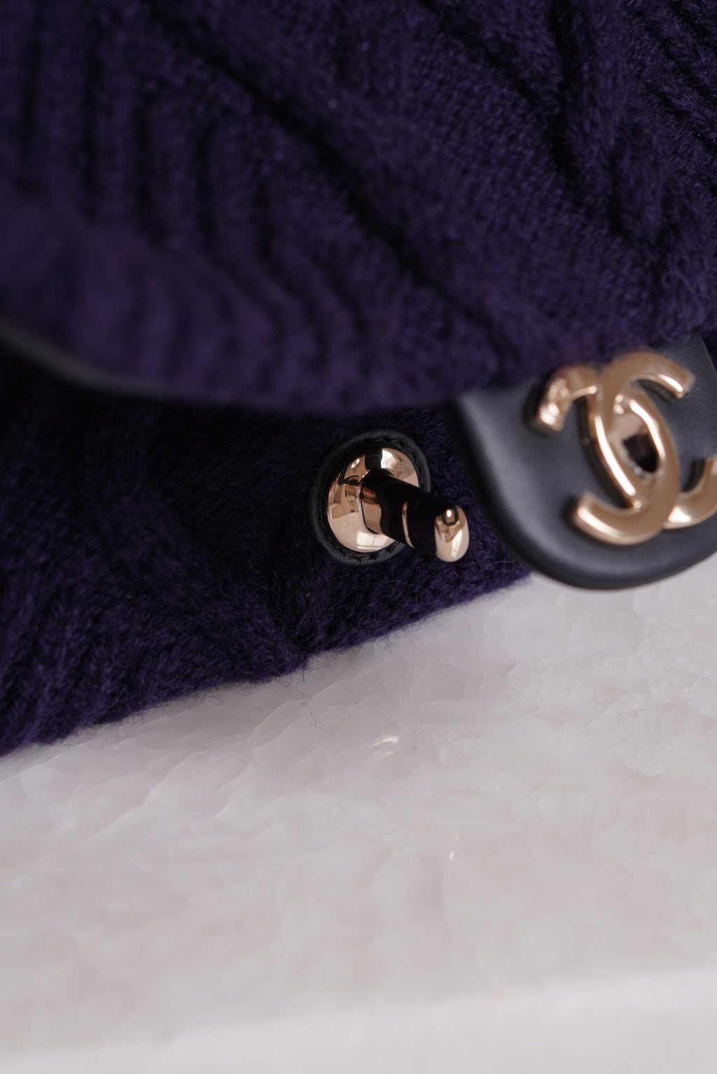 CHANEL 18A PARIS-HAMBURG CABLE KNIT SMALL SINGLE FLAP | NAVY