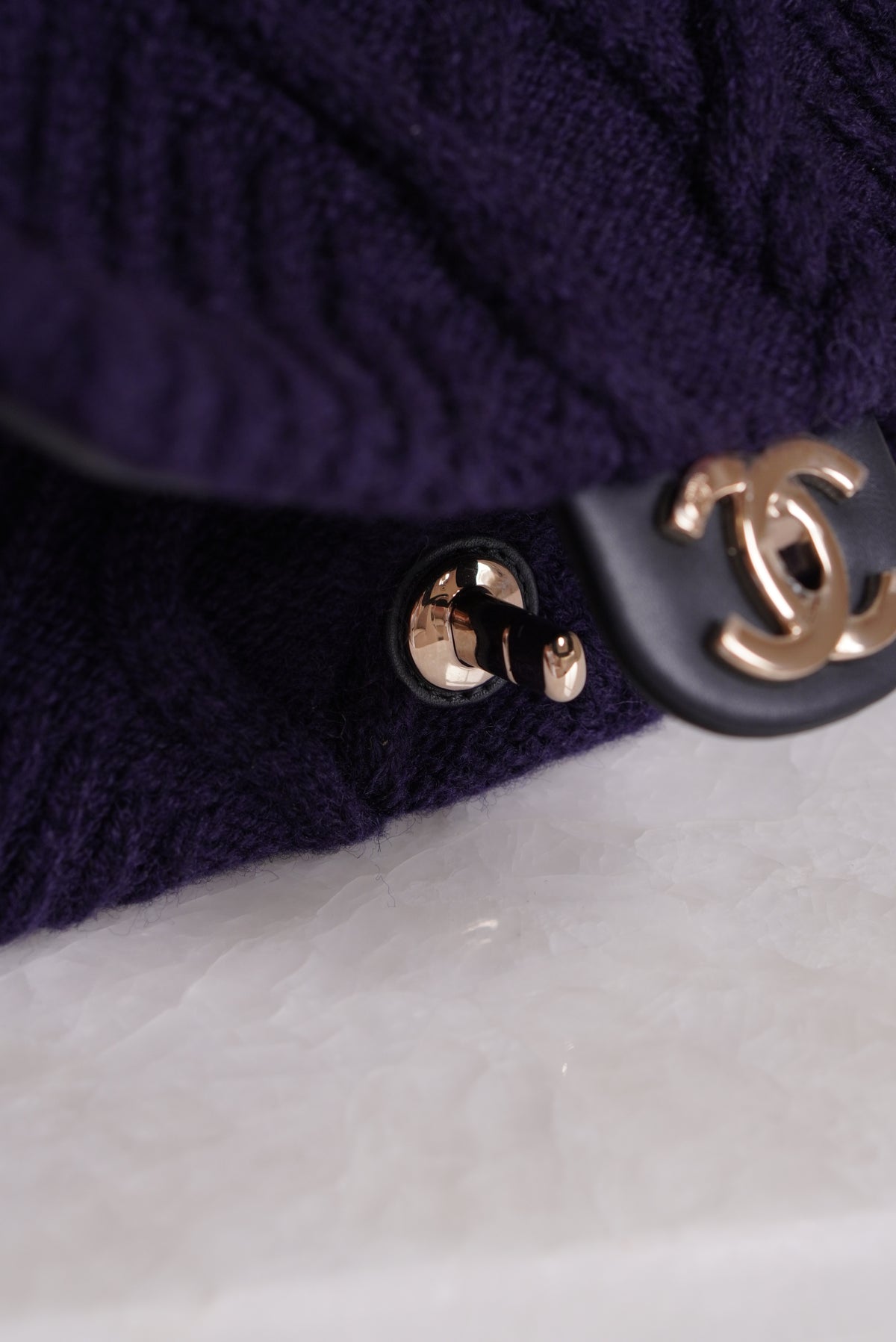 CHANEL 18A PARIS-HAMBURG CABLE KNIT SMALL SINGLE FLAP | NAVY