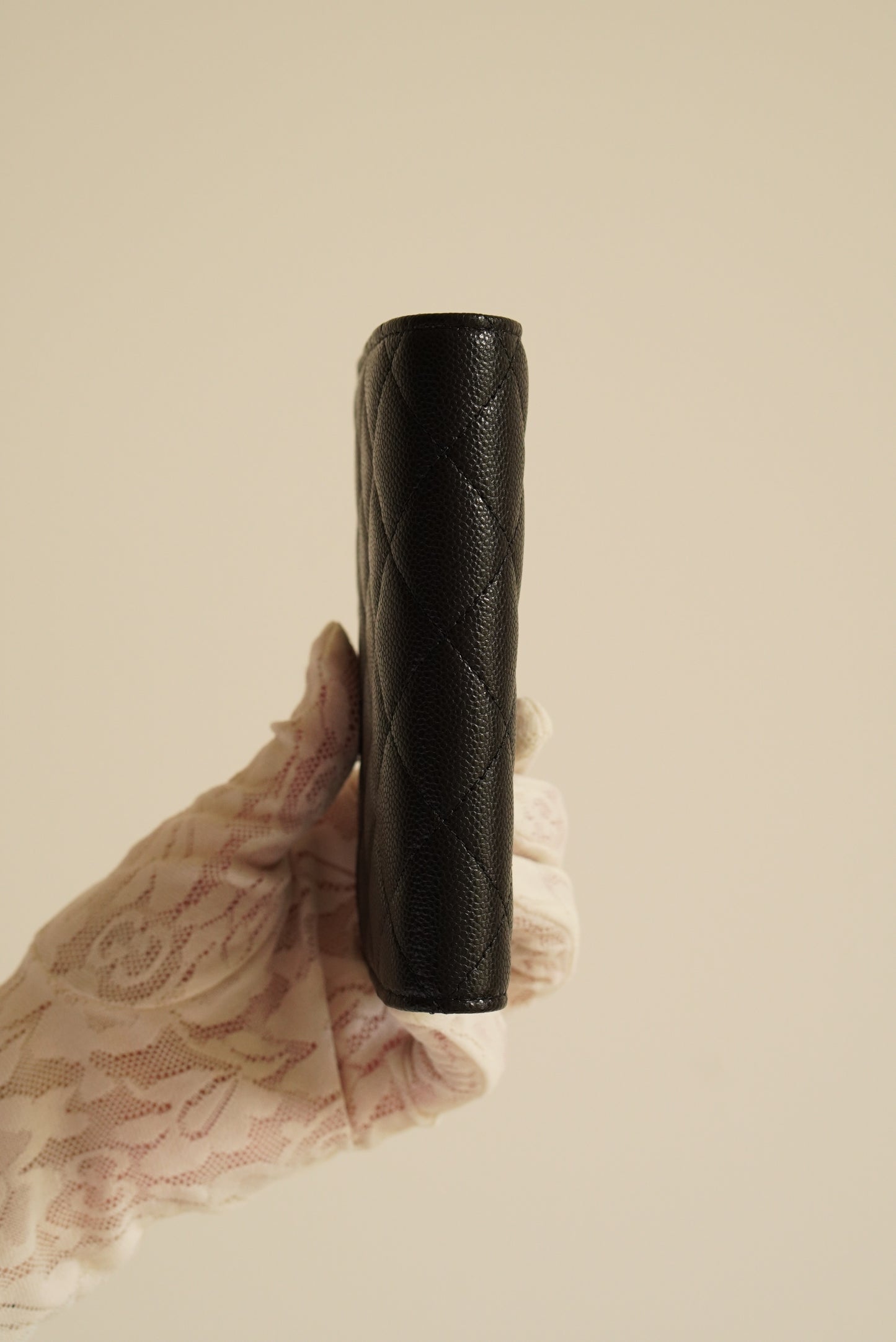 CHANEL 25S PASSPORT HOLDER | BLACK