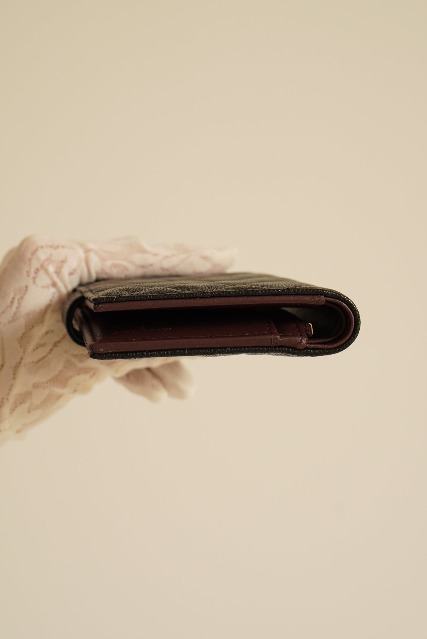 CHANEL 25S PASSPORT HOLDER | BLACK