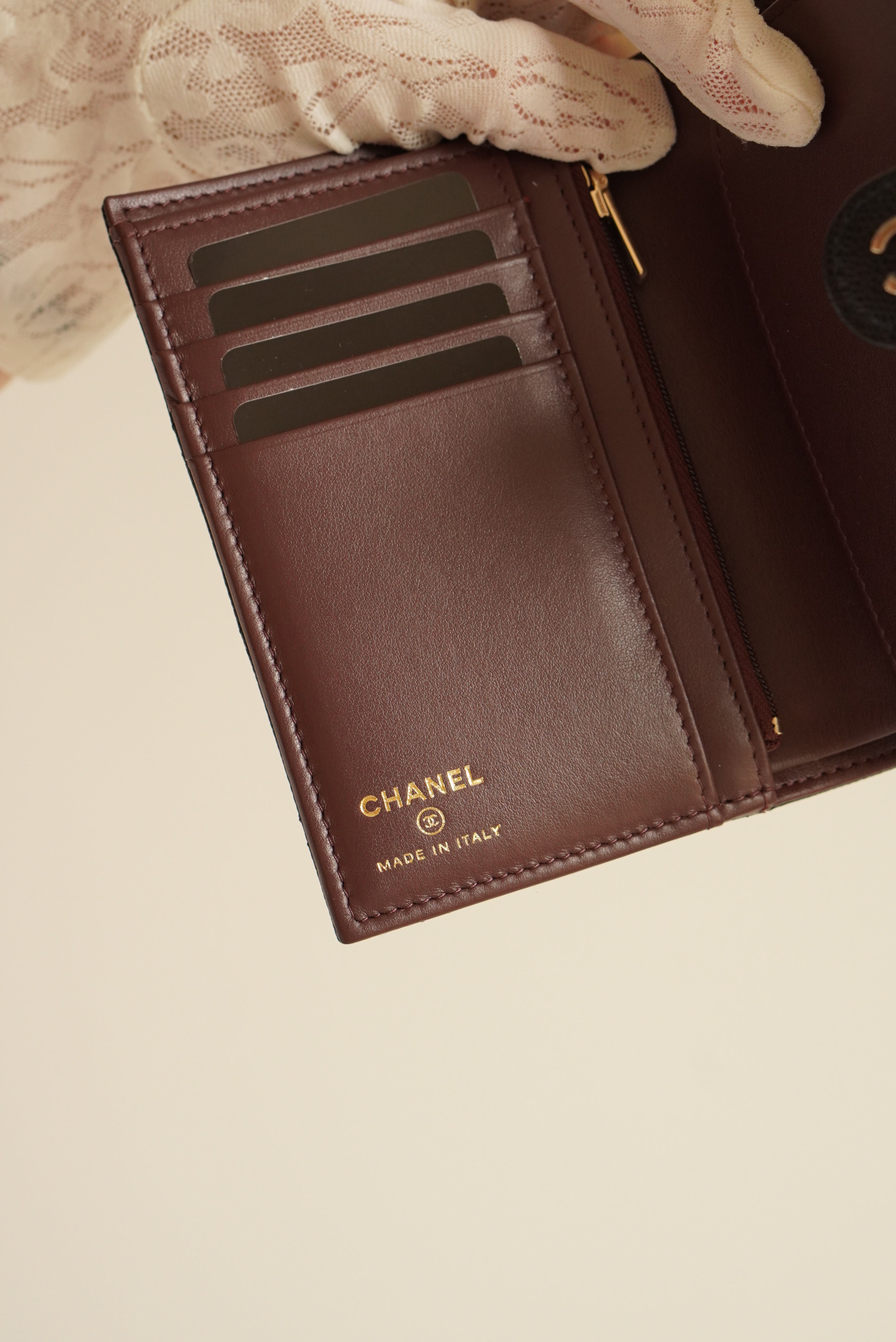 CHANEL 25S PASSPORT HOLDER | BLACK