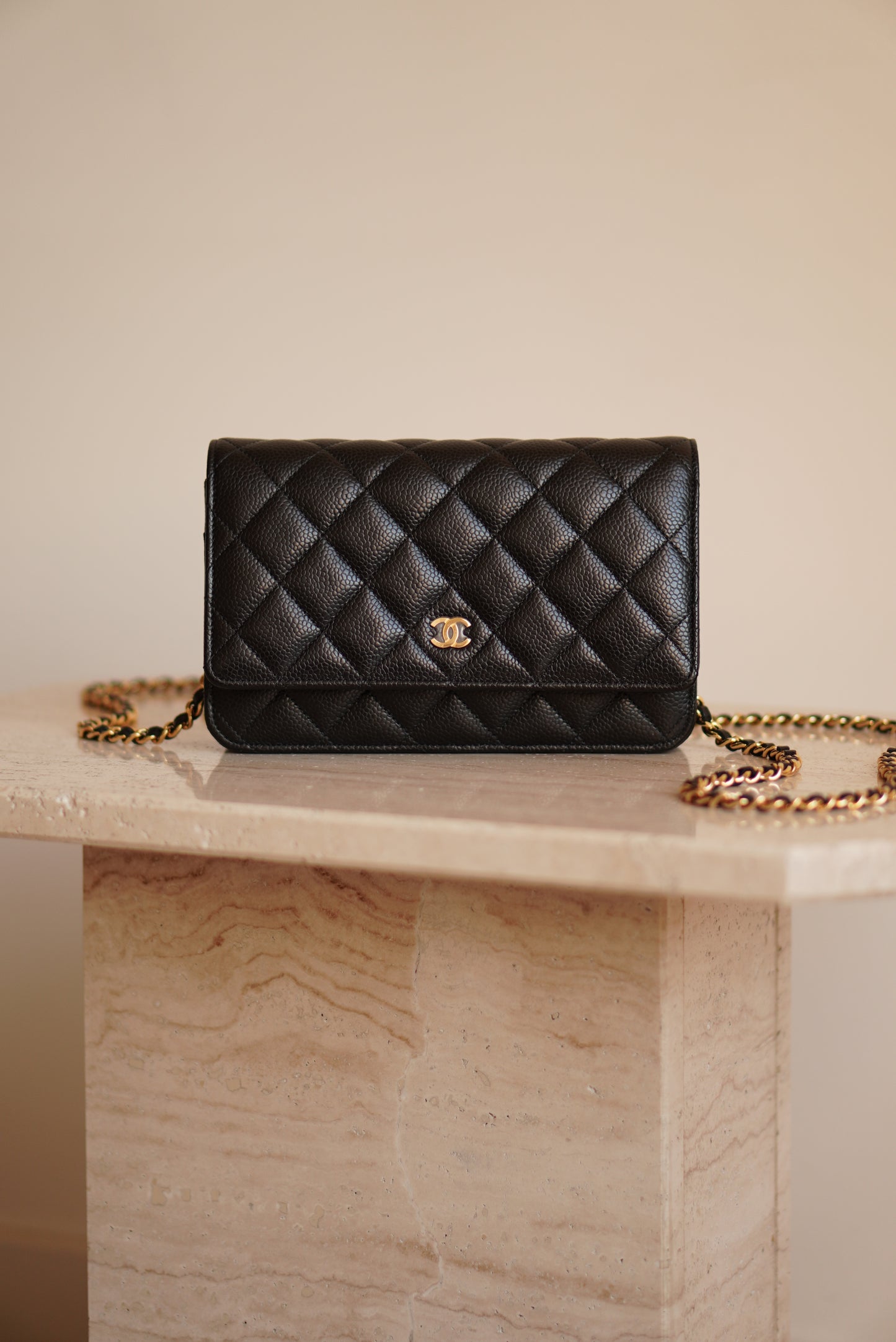 CHANEL WALLET ON CHAIN | BLACK