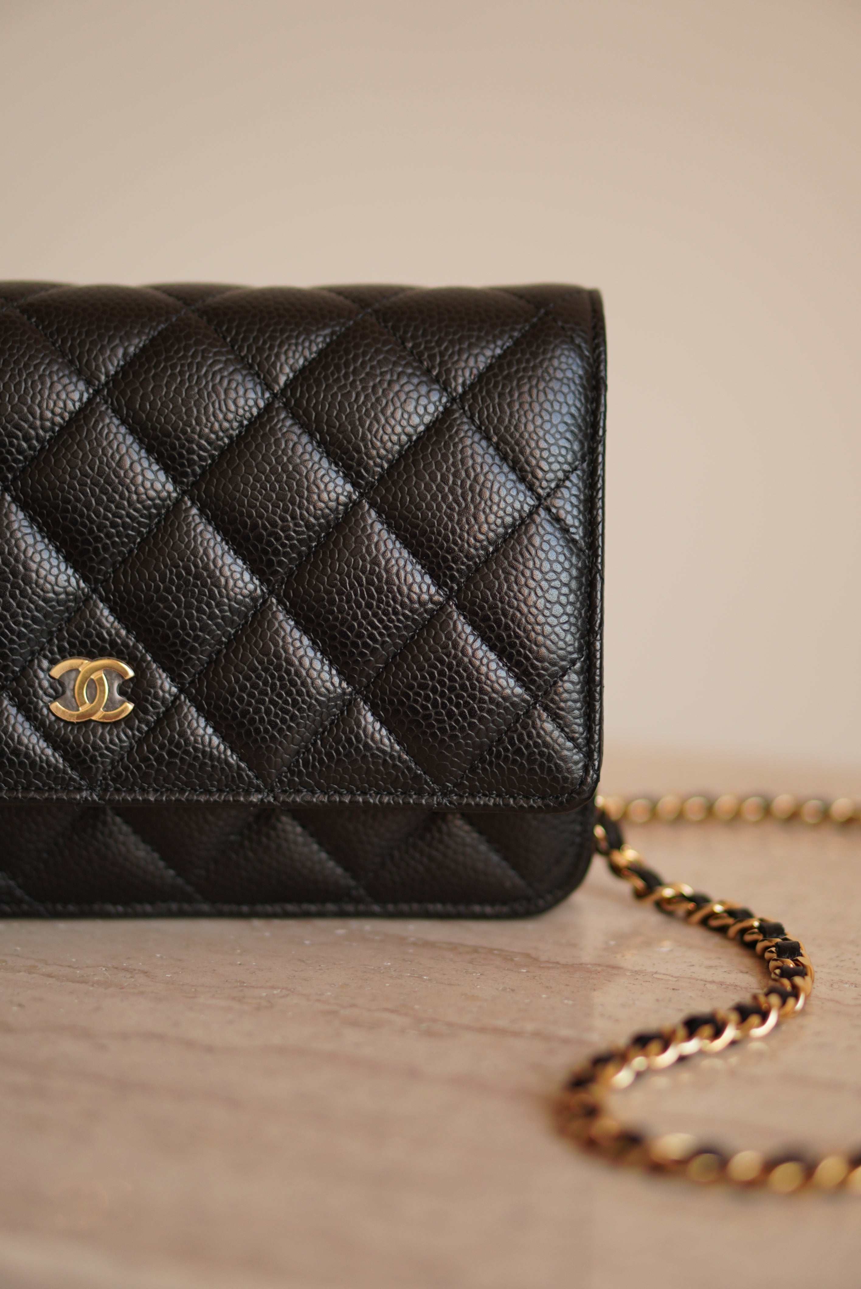 CHANEL WALLET ON CHAIN | BLACK