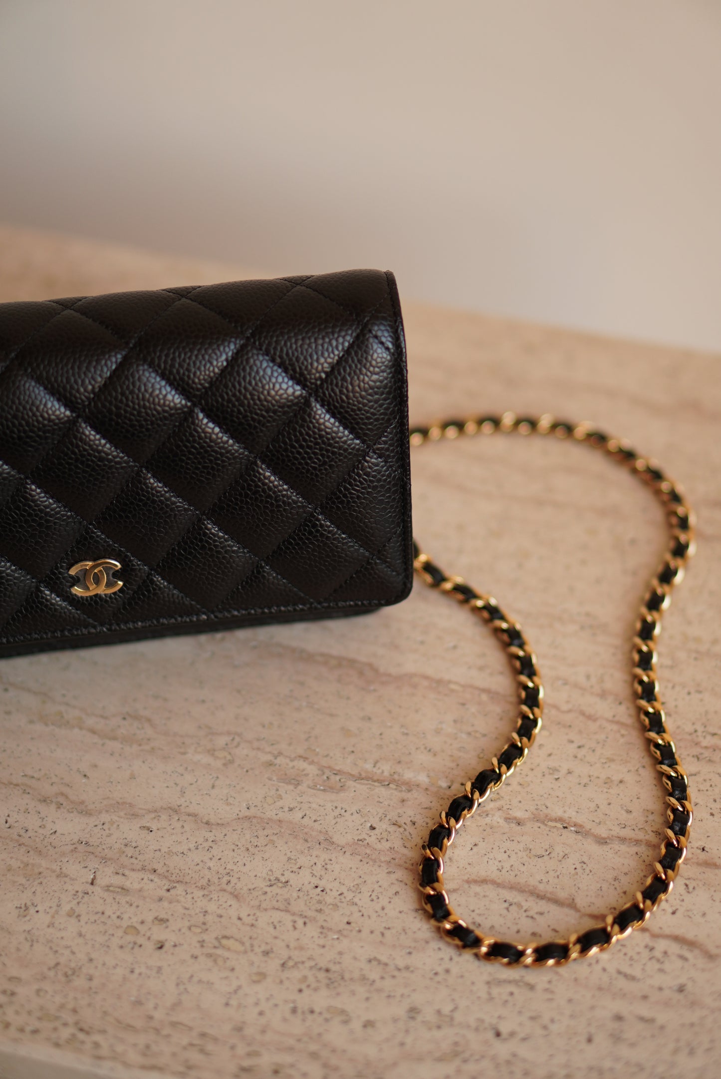 CHANEL WALLET ON CHAIN | BLACK