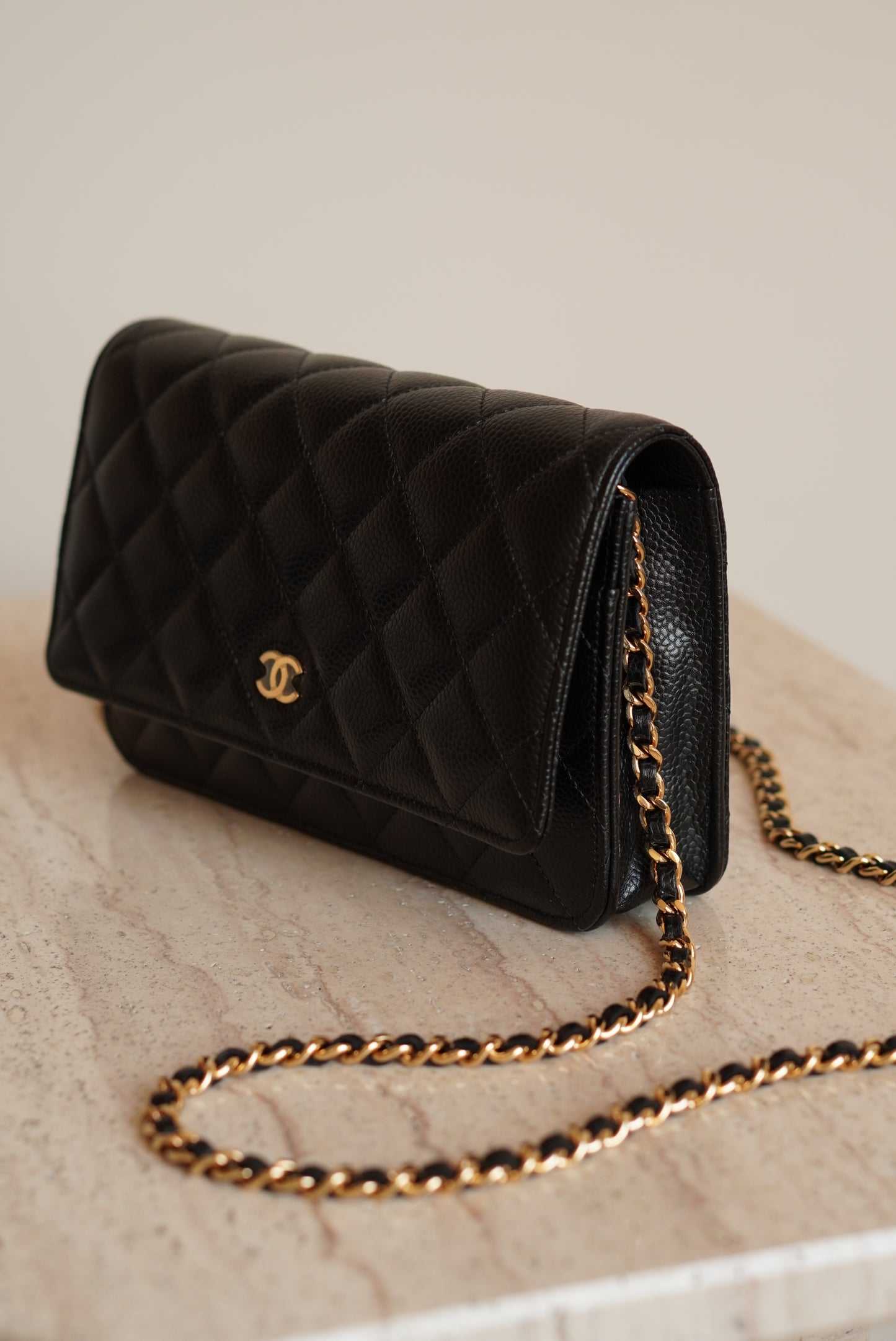 CHANEL WALLET ON CHAIN | BLACK