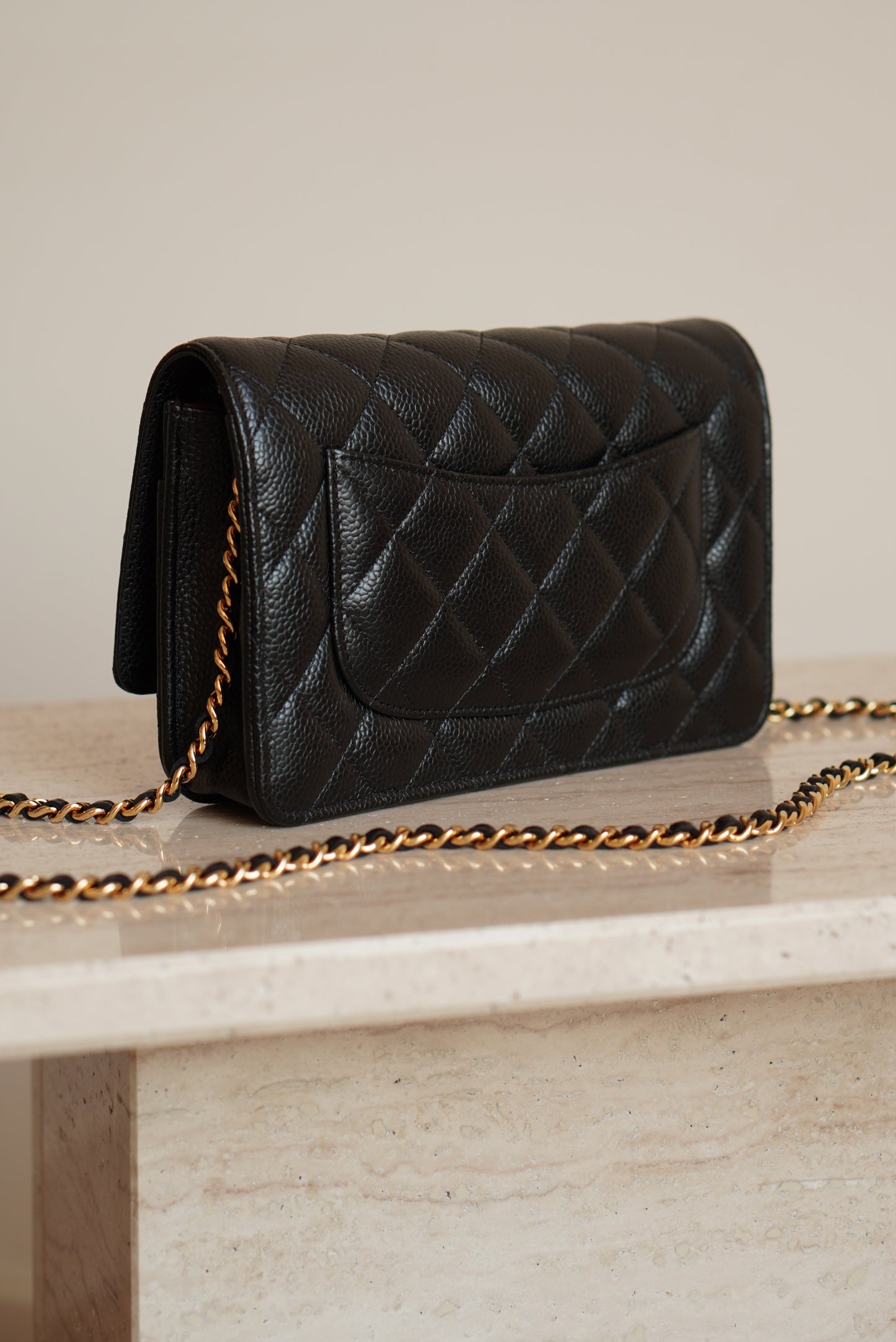 CHANEL WALLET ON CHAIN | BLACK