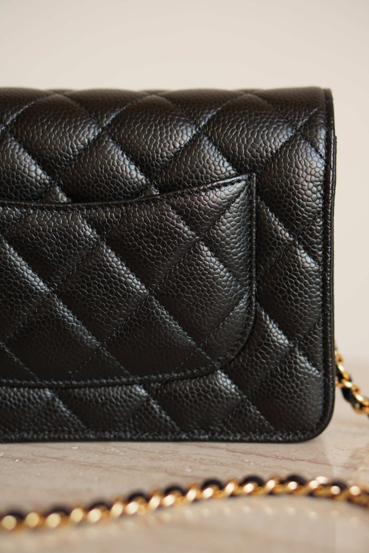CHANEL WALLET ON CHAIN | BLACK