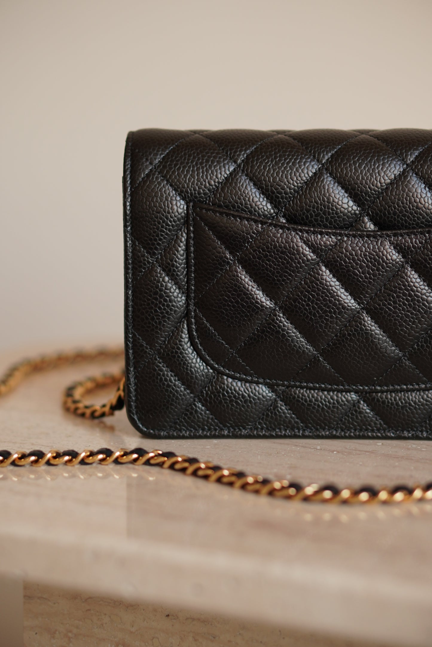 CHANEL WALLET ON CHAIN | BLACK