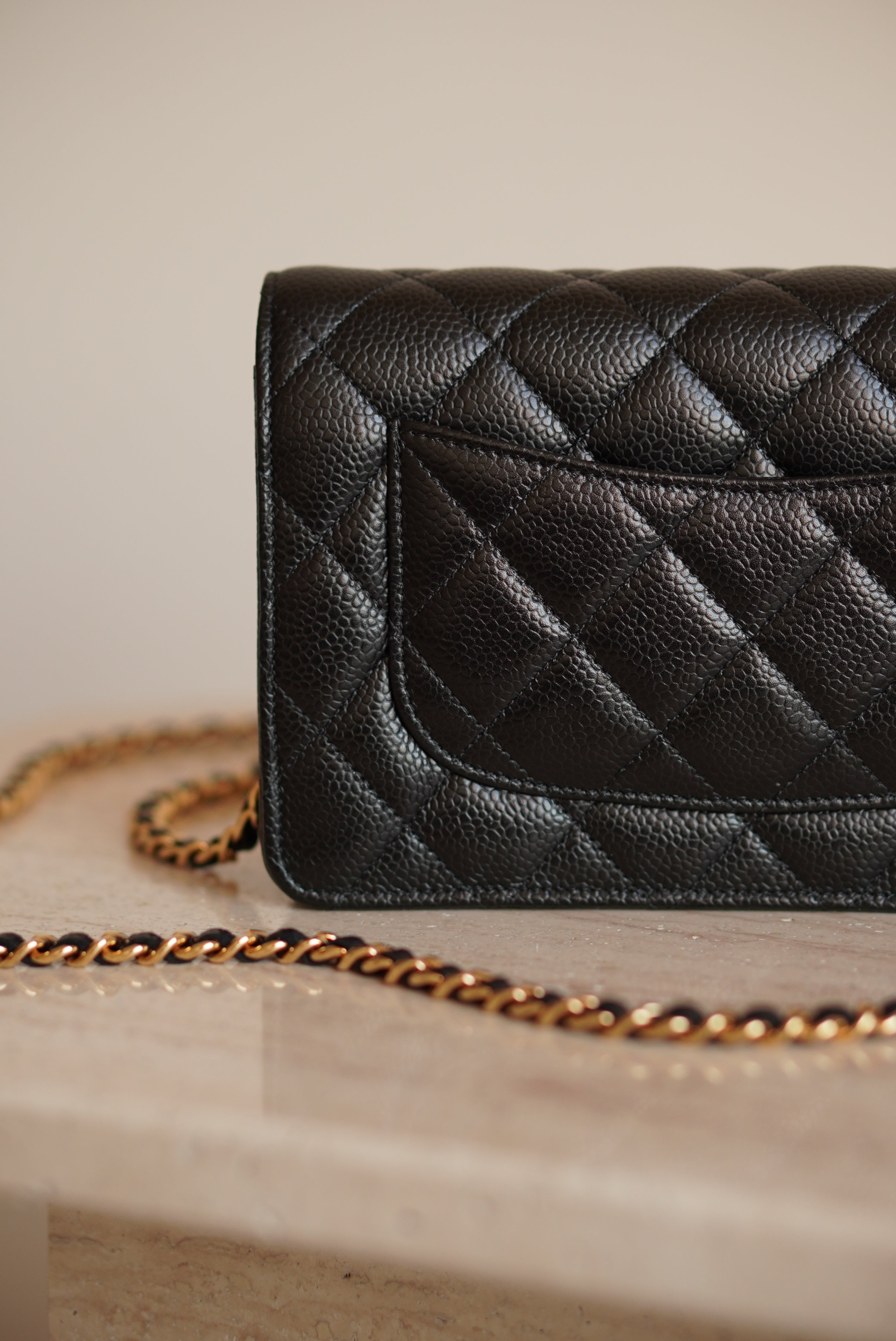 CHANEL WALLET ON CHAIN | BLACK