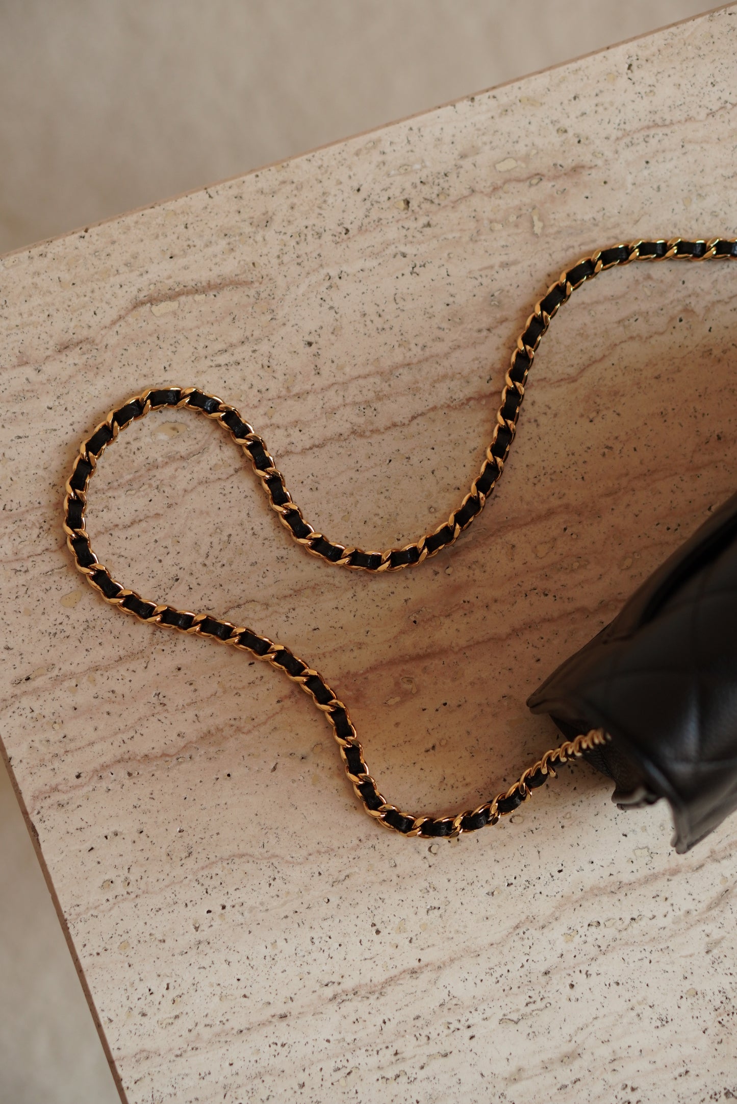 CHANEL WALLET ON CHAIN | BLACK