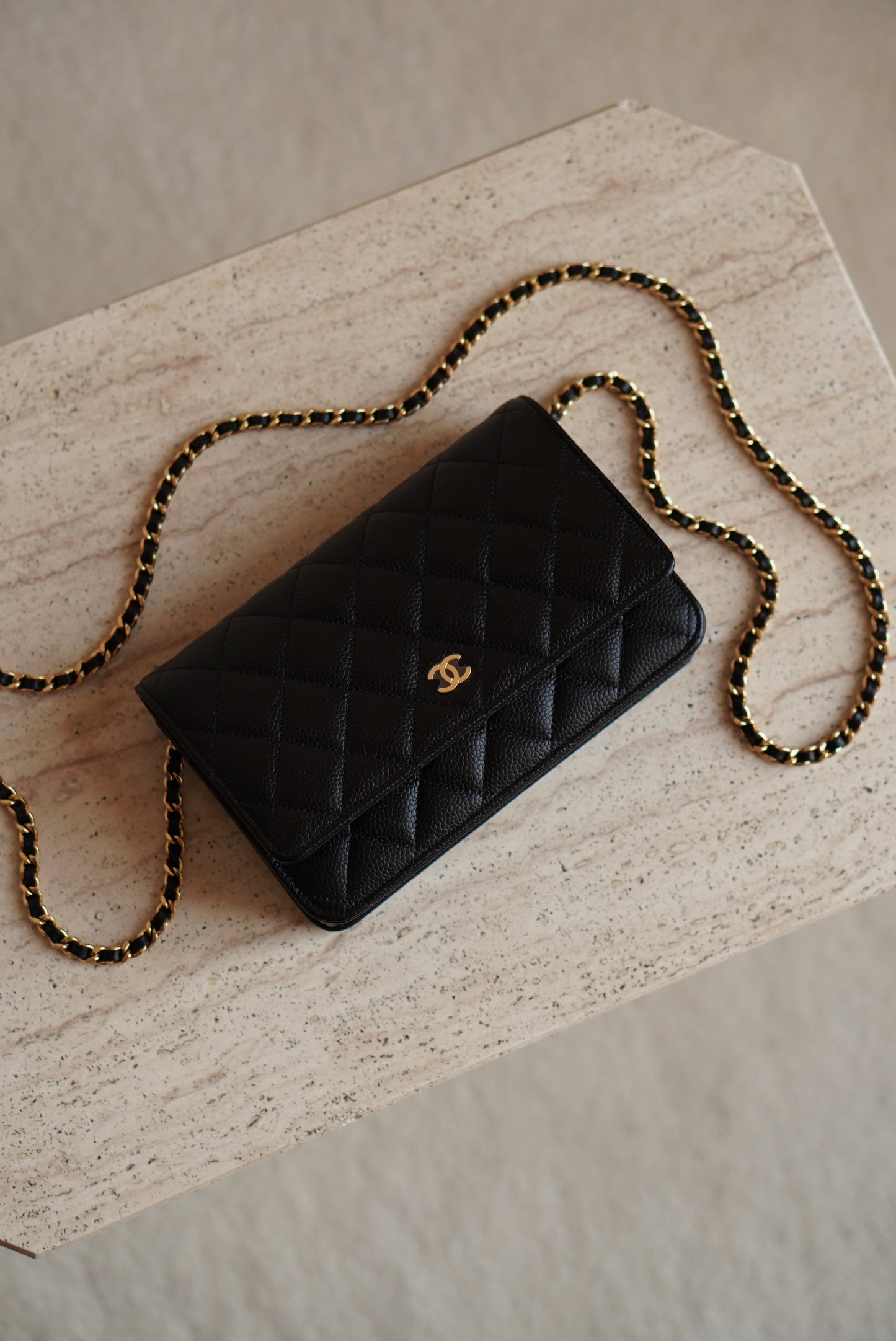 CHANEL WALLET ON CHAIN | BLACK
