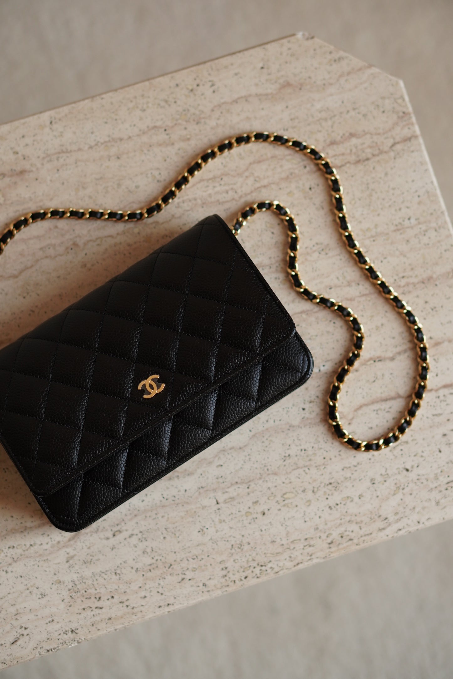 CHANEL WALLET ON CHAIN | BLACK