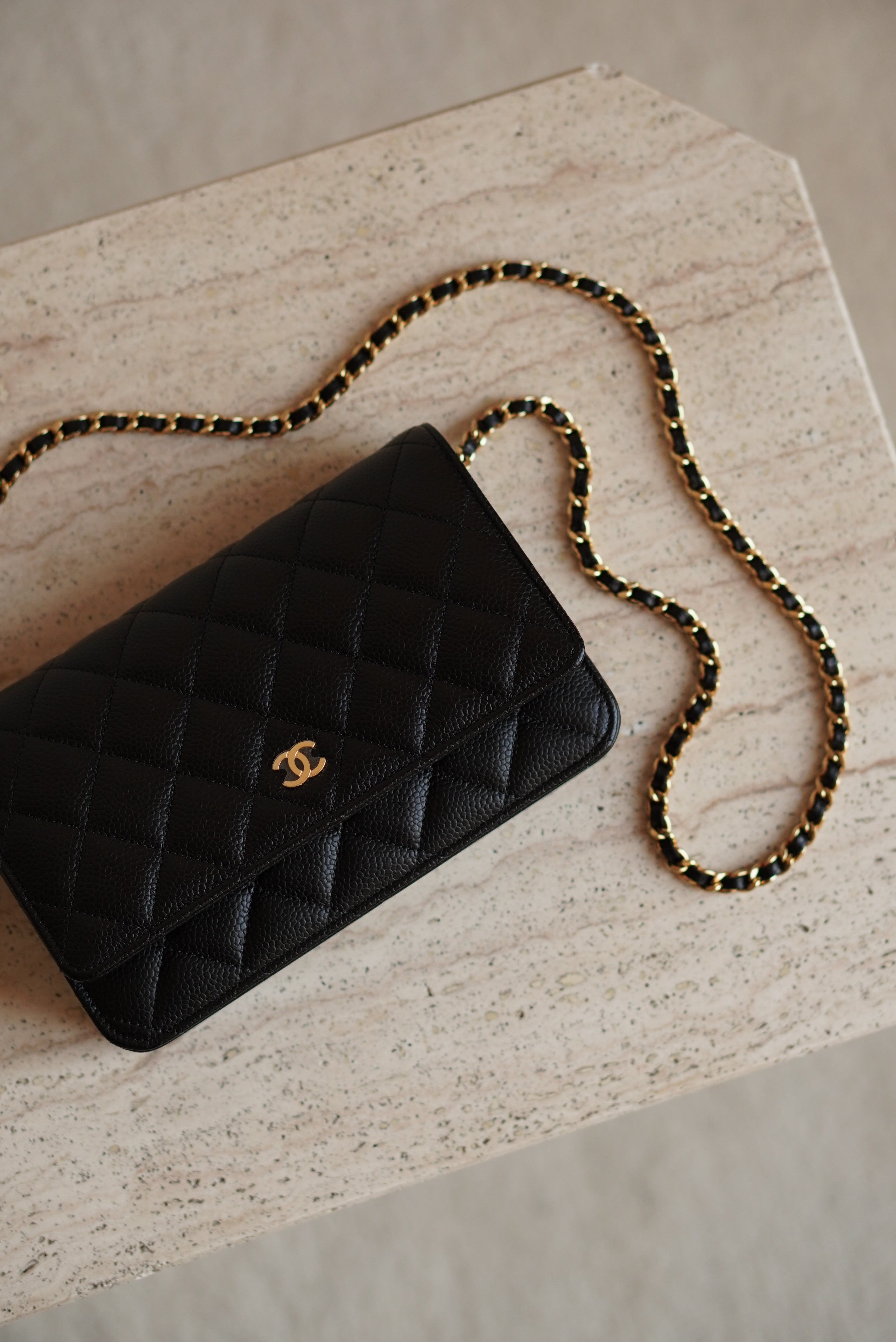 CHANEL WALLET ON CHAIN | BLACK