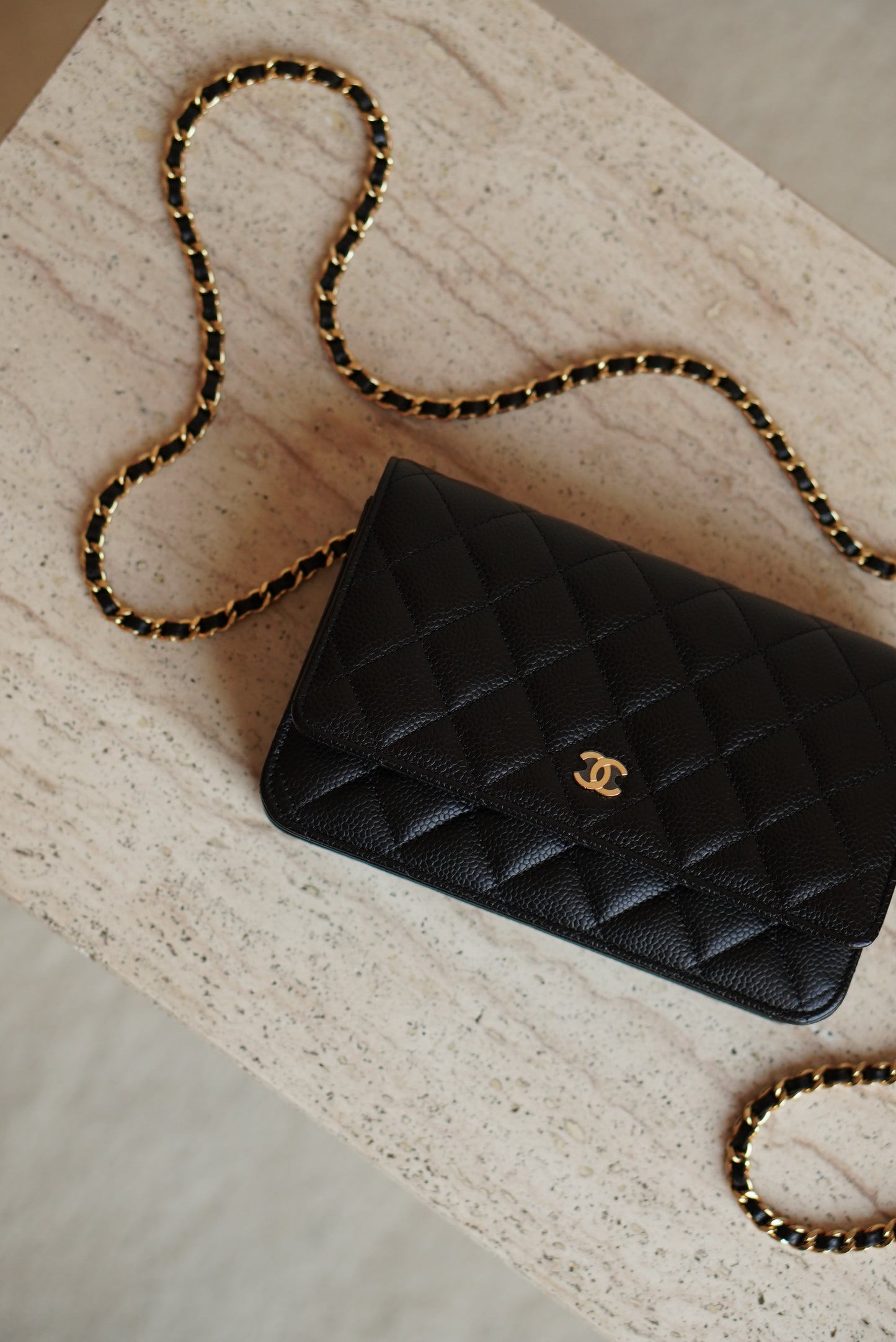 CHANEL WALLET ON CHAIN | BLACK