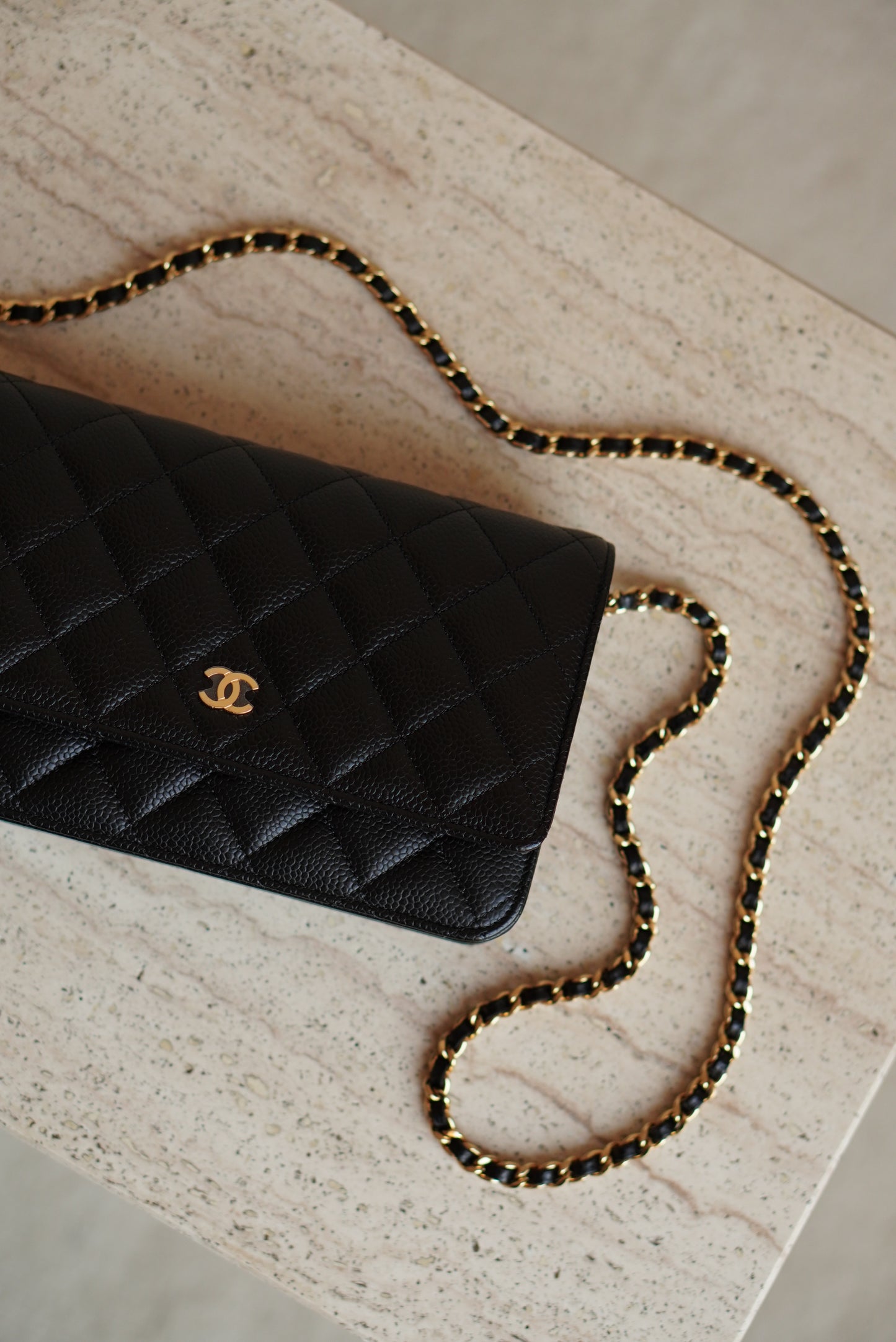 CHANEL WALLET ON CHAIN | BLACK