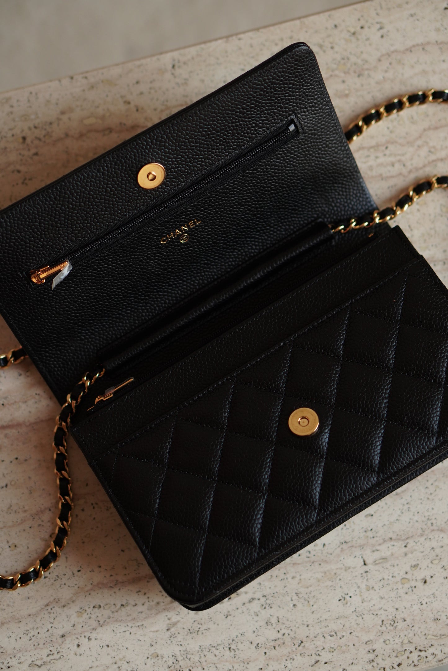 CHANEL WALLET ON CHAIN | BLACK