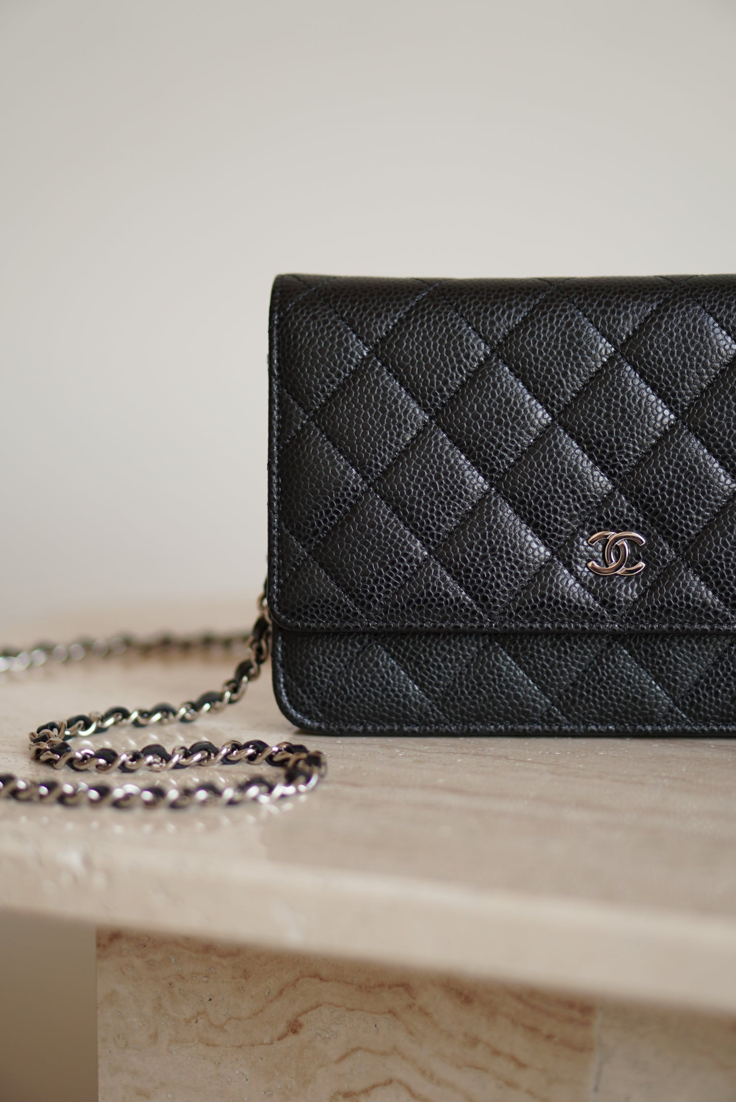 CHANEL WALLET ON CHAIN | BLACK