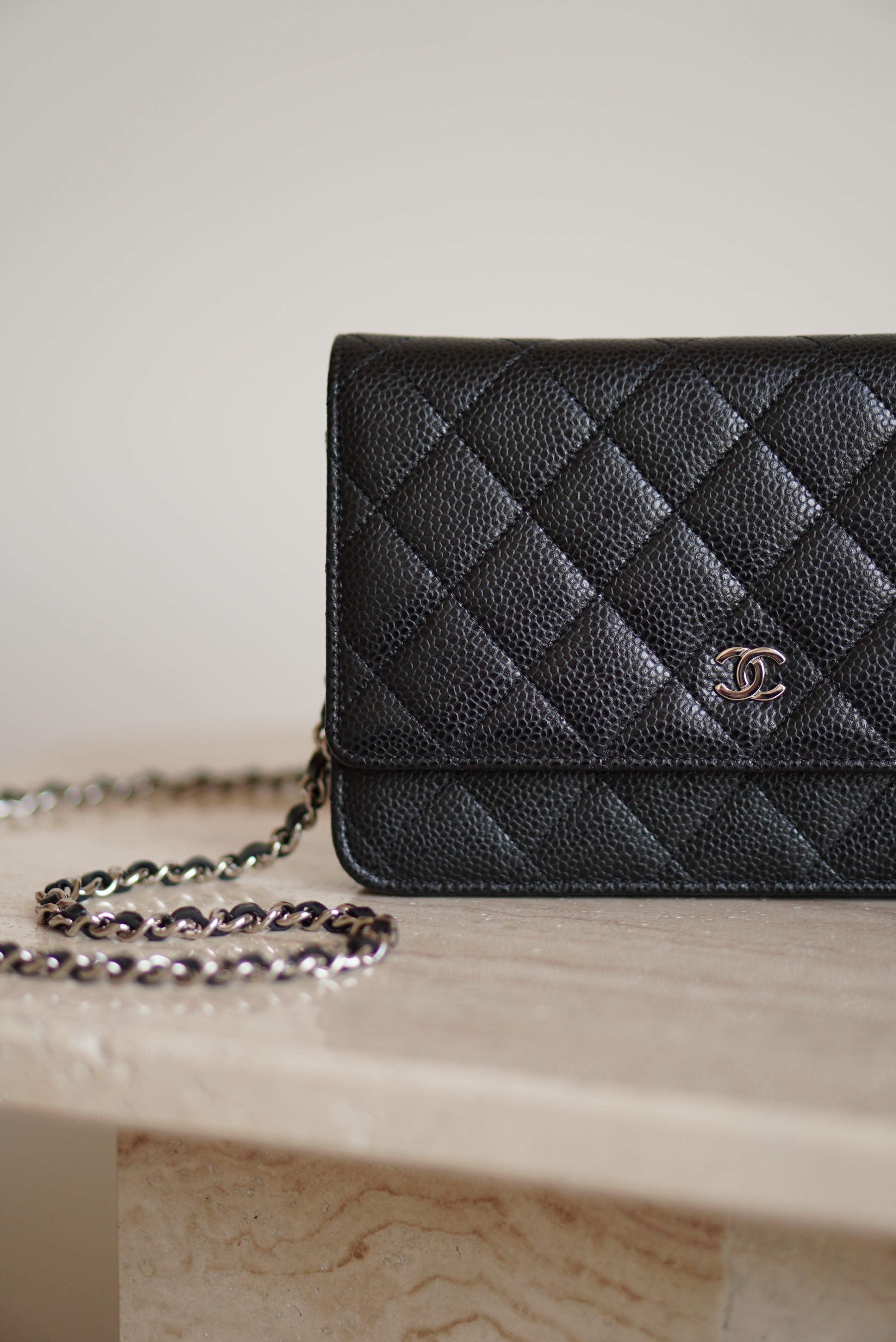 CHANEL WALLET ON CHAIN | BLACK