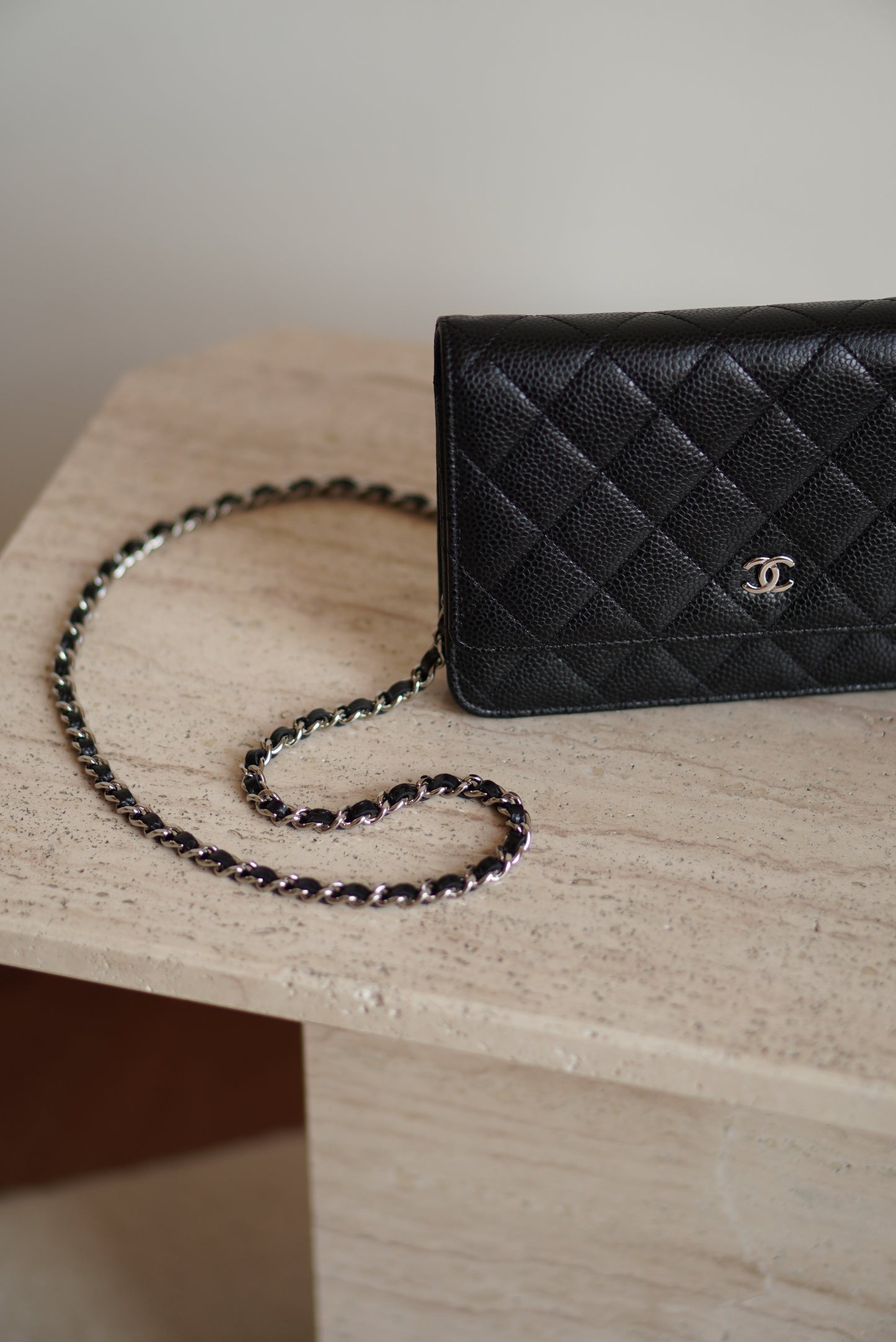CHANEL WALLET ON CHAIN | BLACK