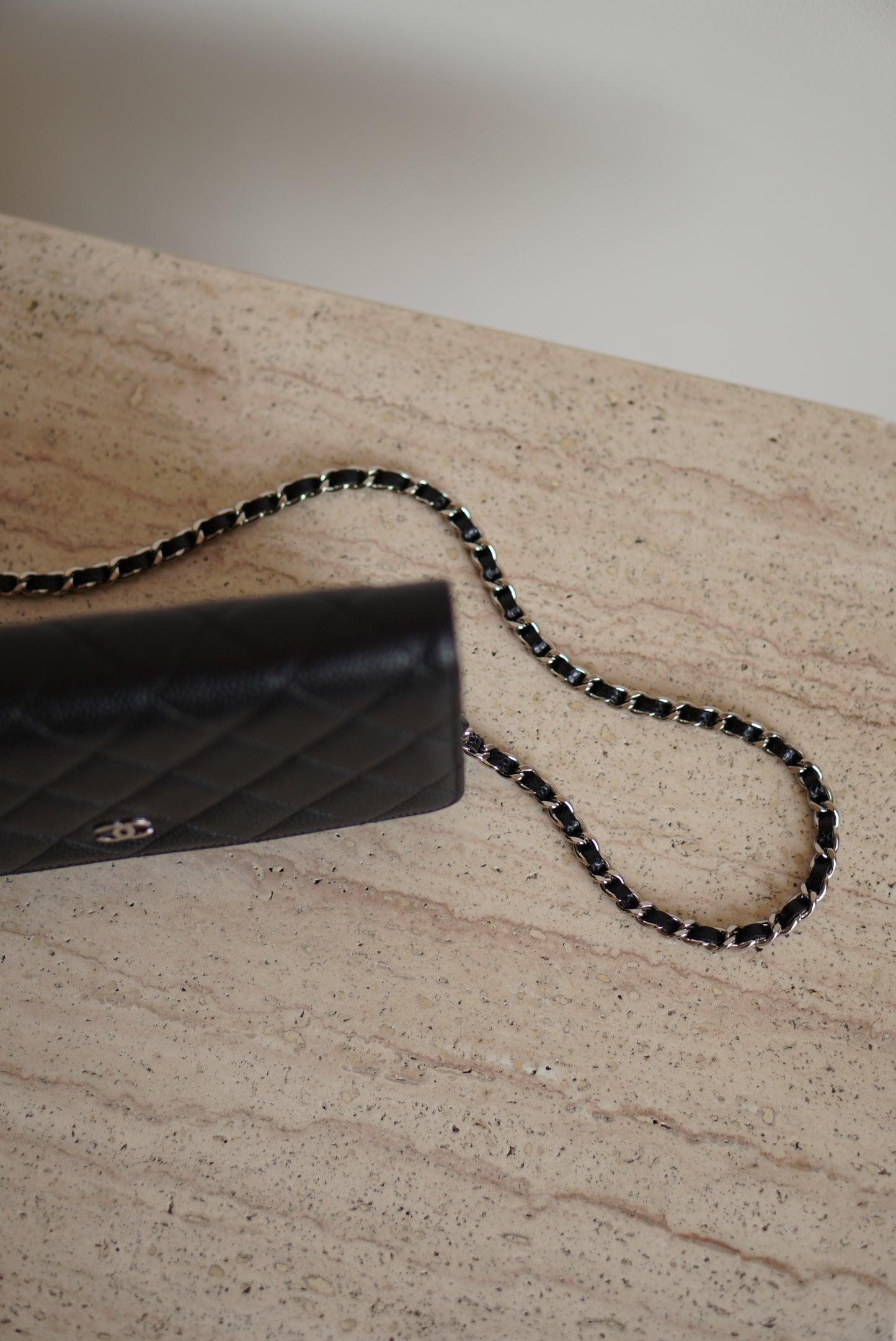 CHANEL WALLET ON CHAIN | BLACK