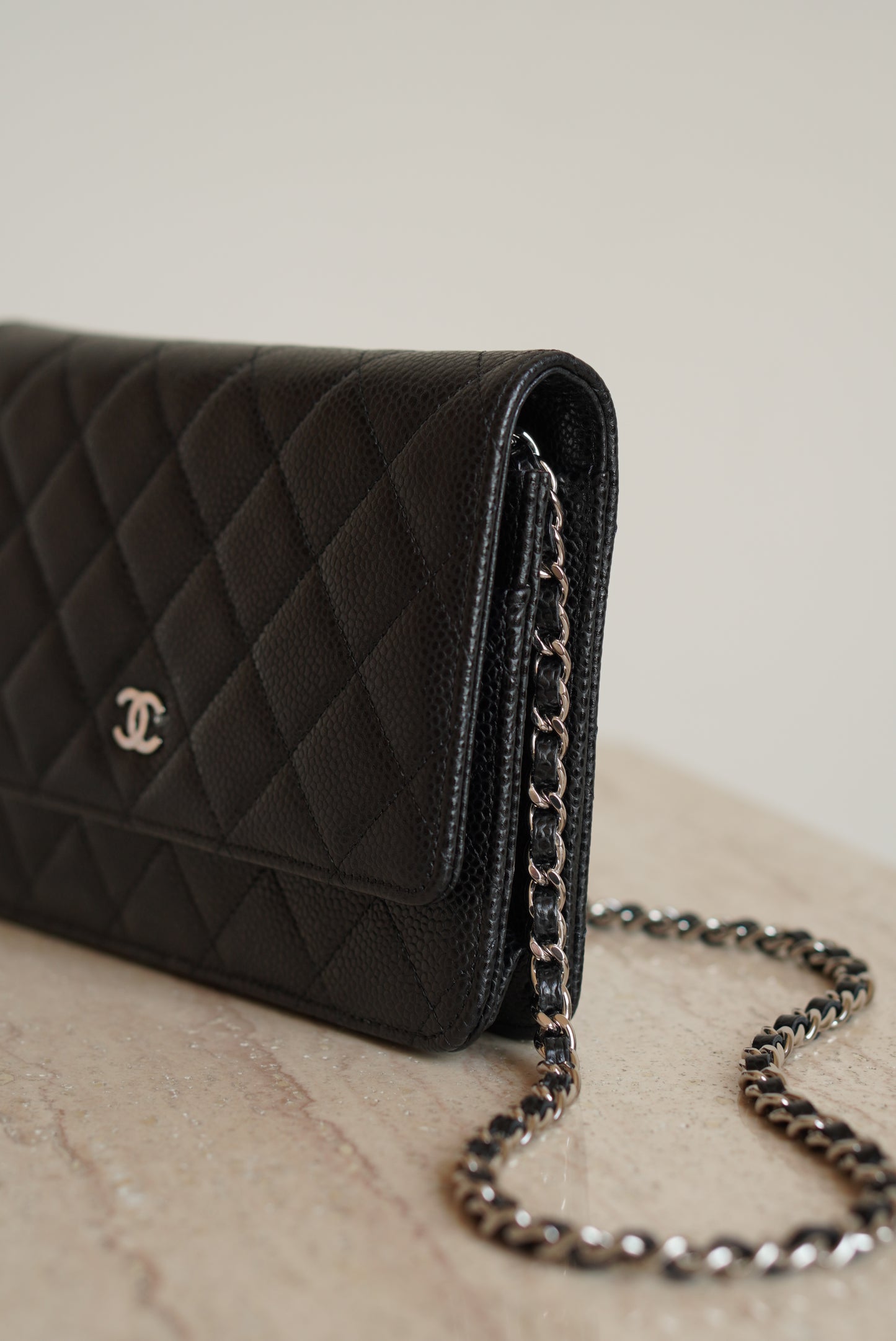 CHANEL WALLET ON CHAIN | BLACK