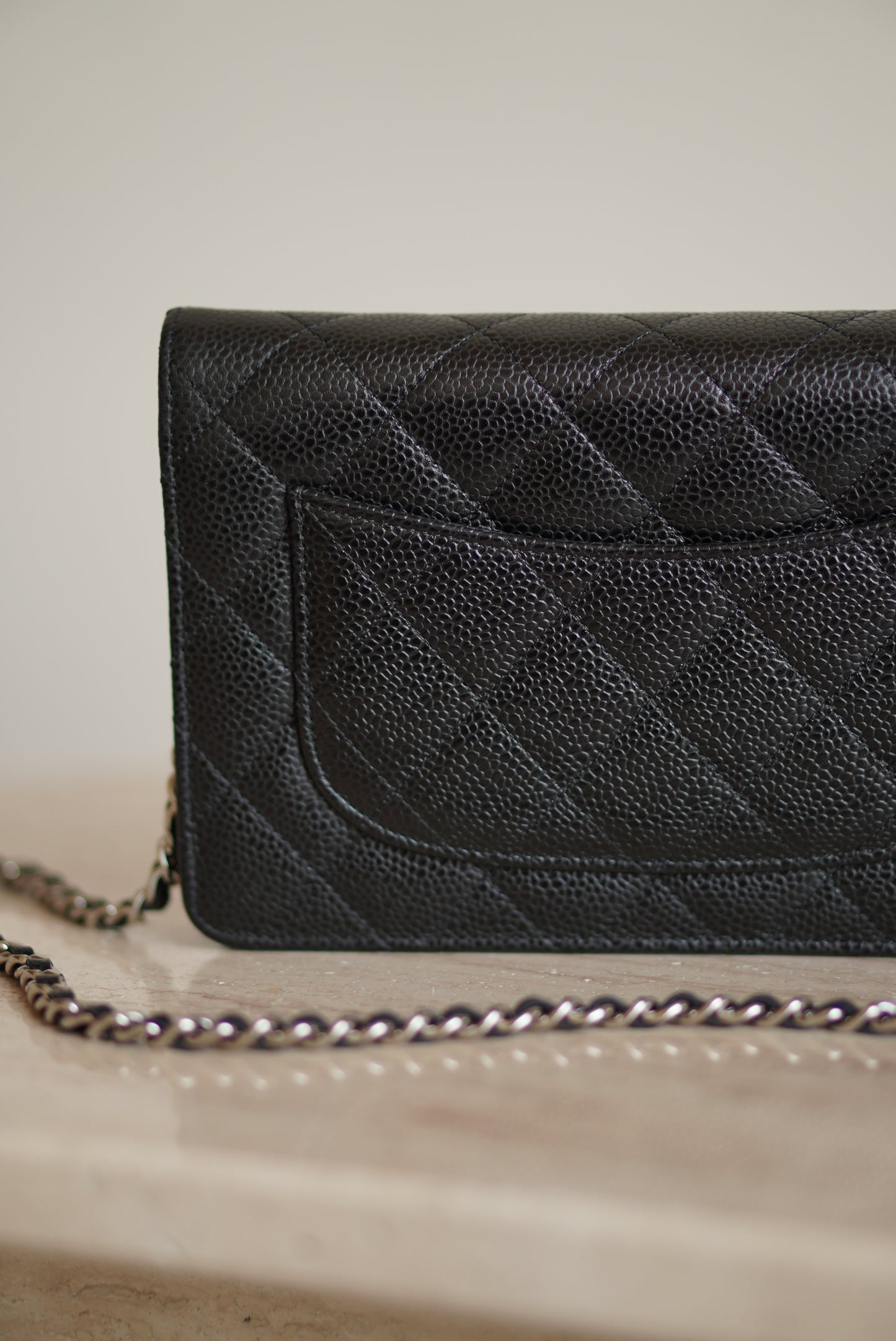 CHANEL WALLET ON CHAIN | BLACK